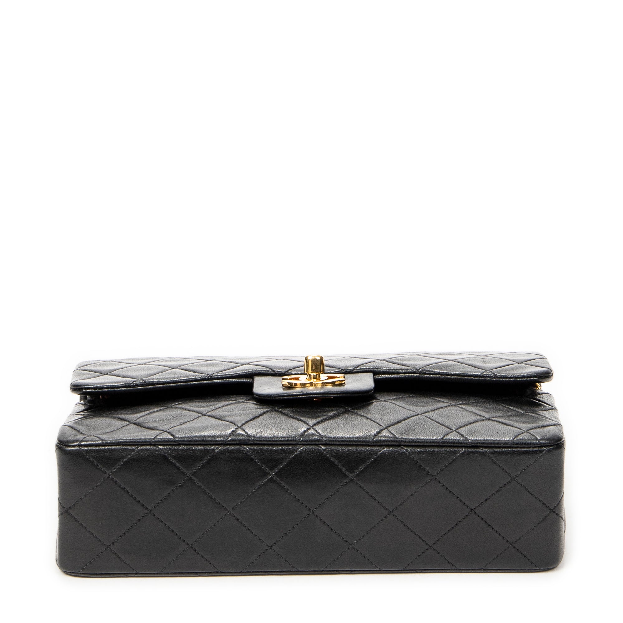 Shoulder Bag Classic Double Flap 23 Black Quilted Lambskin Leather