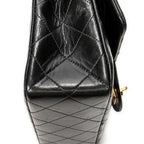 Shoulder Bag Classic Double Flap 23 Black Quilted Lambskin Leather