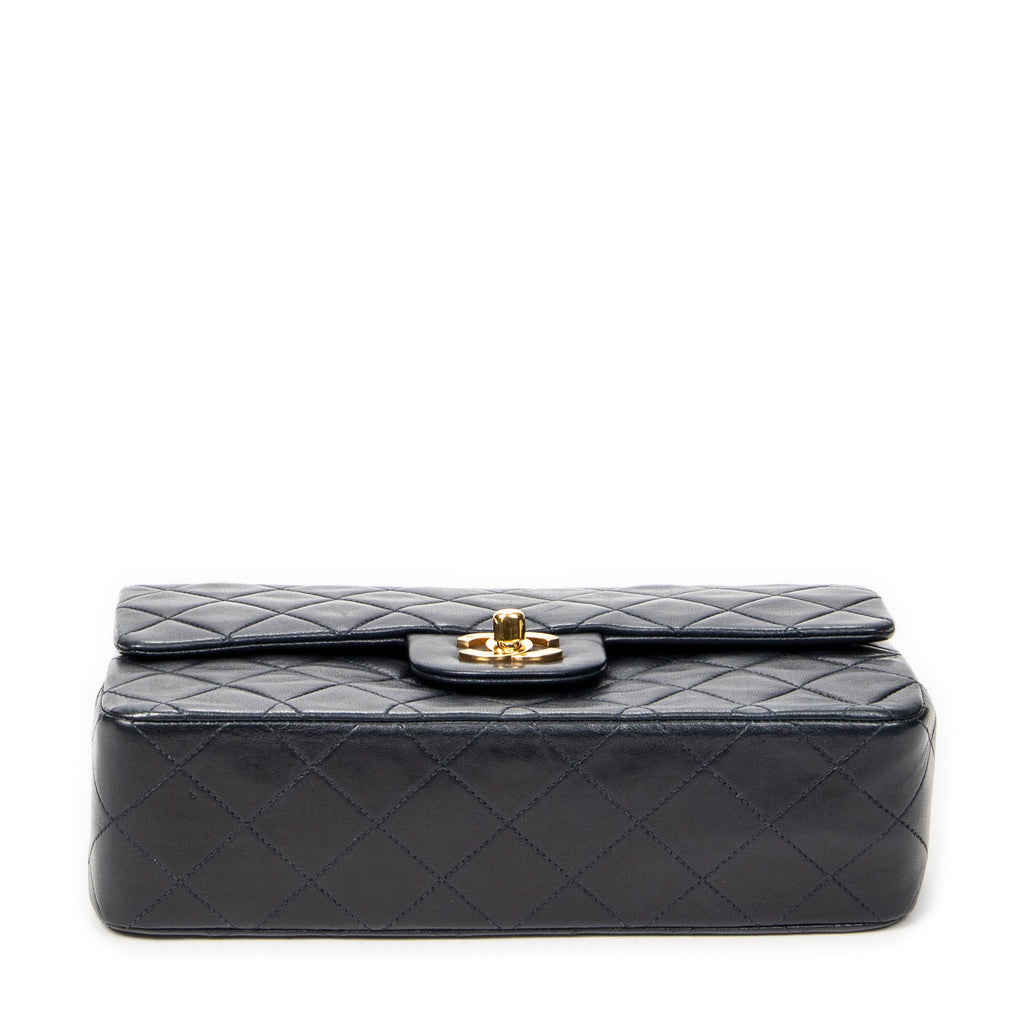 Shoulder Bag Classic Double Flap 23 Navy Quilted Lambskin Leather