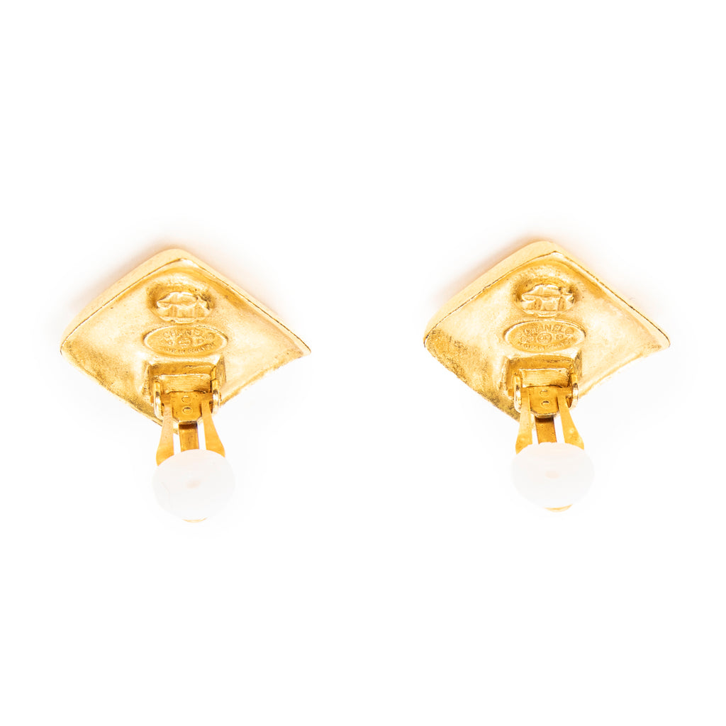 Earrings CC Diamond-shaped Clip On Earrings Gold Gold Plated
