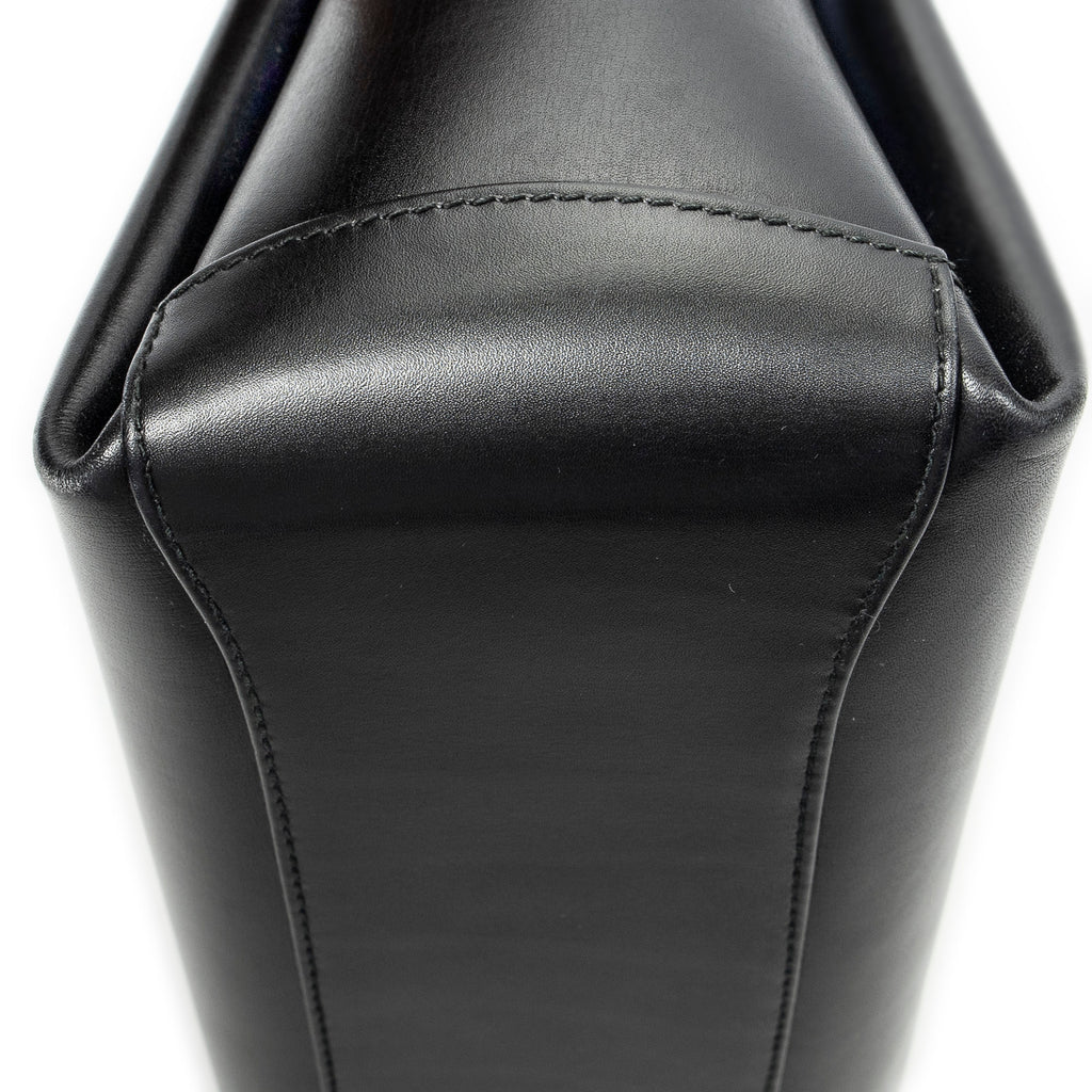 Shoulder Bag Vintage Fold Over Top Handle Black Smooth Calfskin Leather