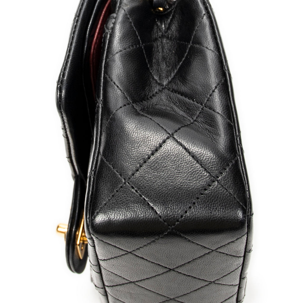 Bolso de Hombro Clásico Double Flap 23 Piel de Cordero Acolchada Negra