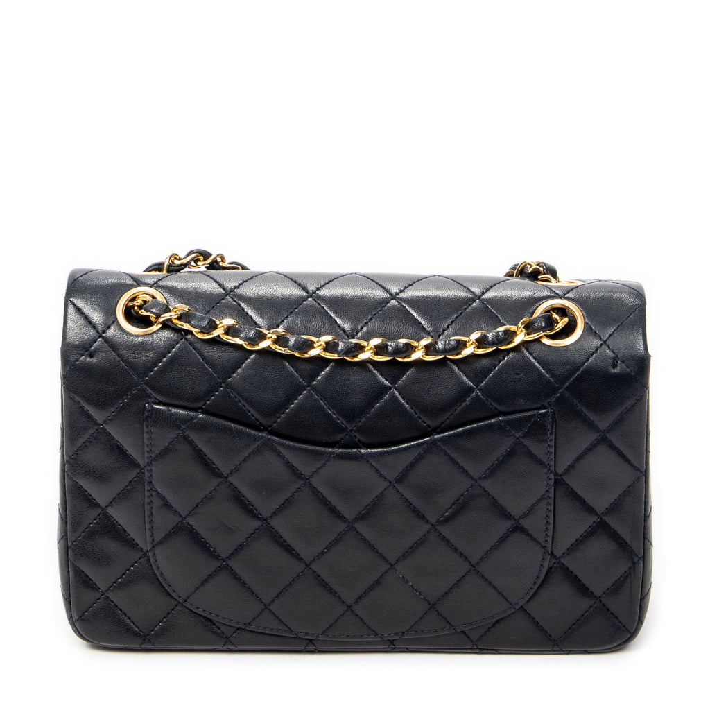 Shoulder Bag Classic Double Flap 23 Navy Quilted Lambskin Leather