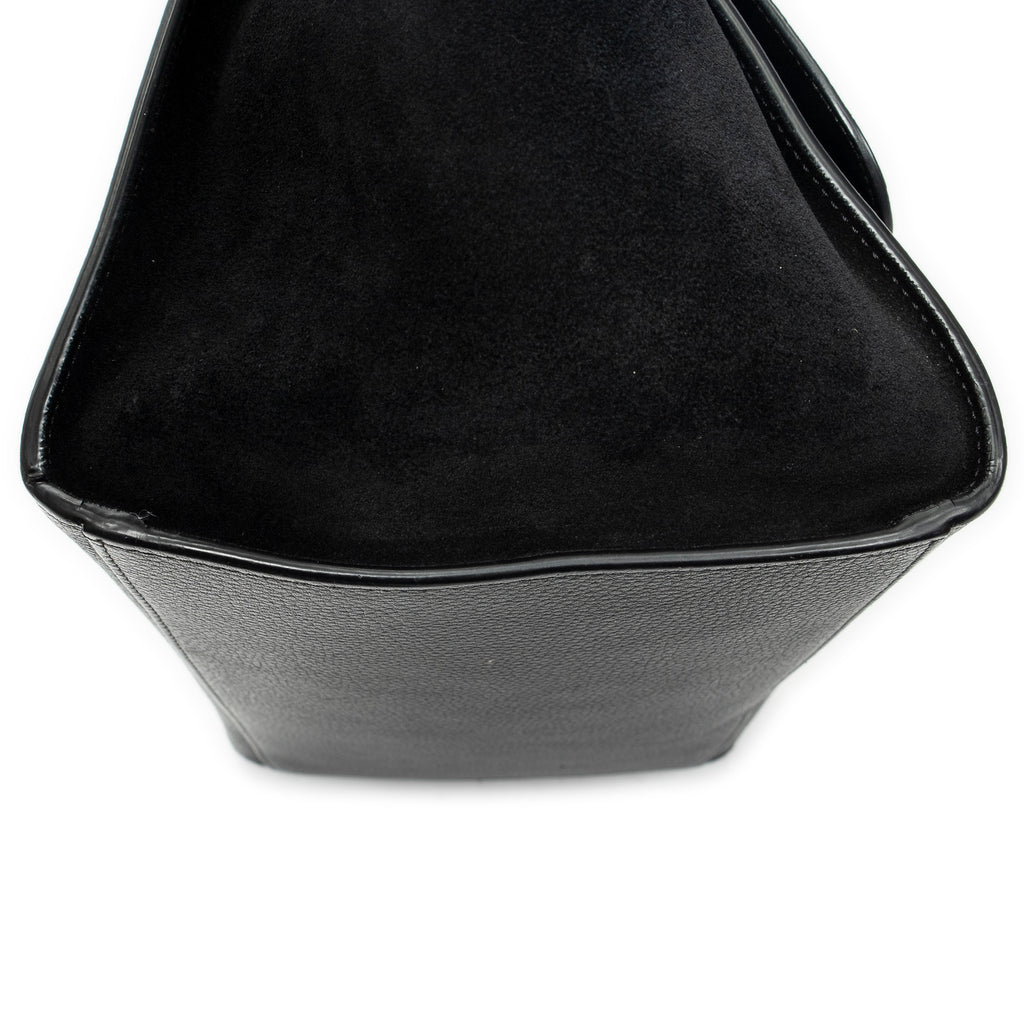 Shoulder Bag Medium Trapeze Black Grained Calfskin Leather