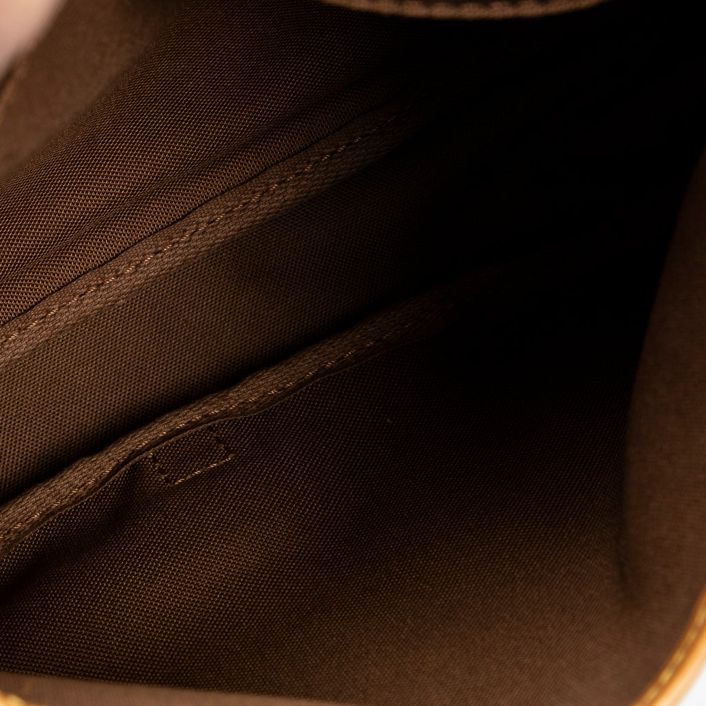 Shoulder Bag Saumur MM Brown Monogram Canvas
