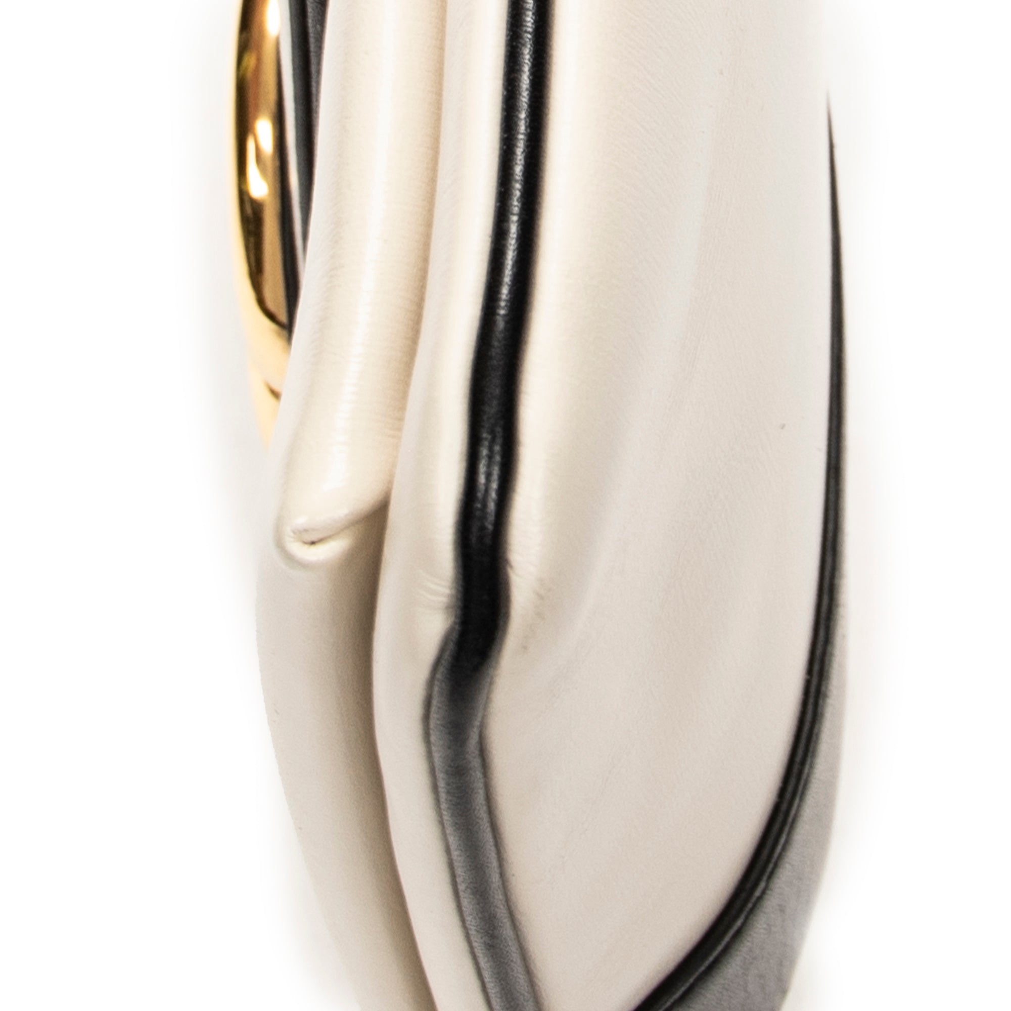 Shoulder Bag Medium Arli Crossbody Ivory Calfskin Leather