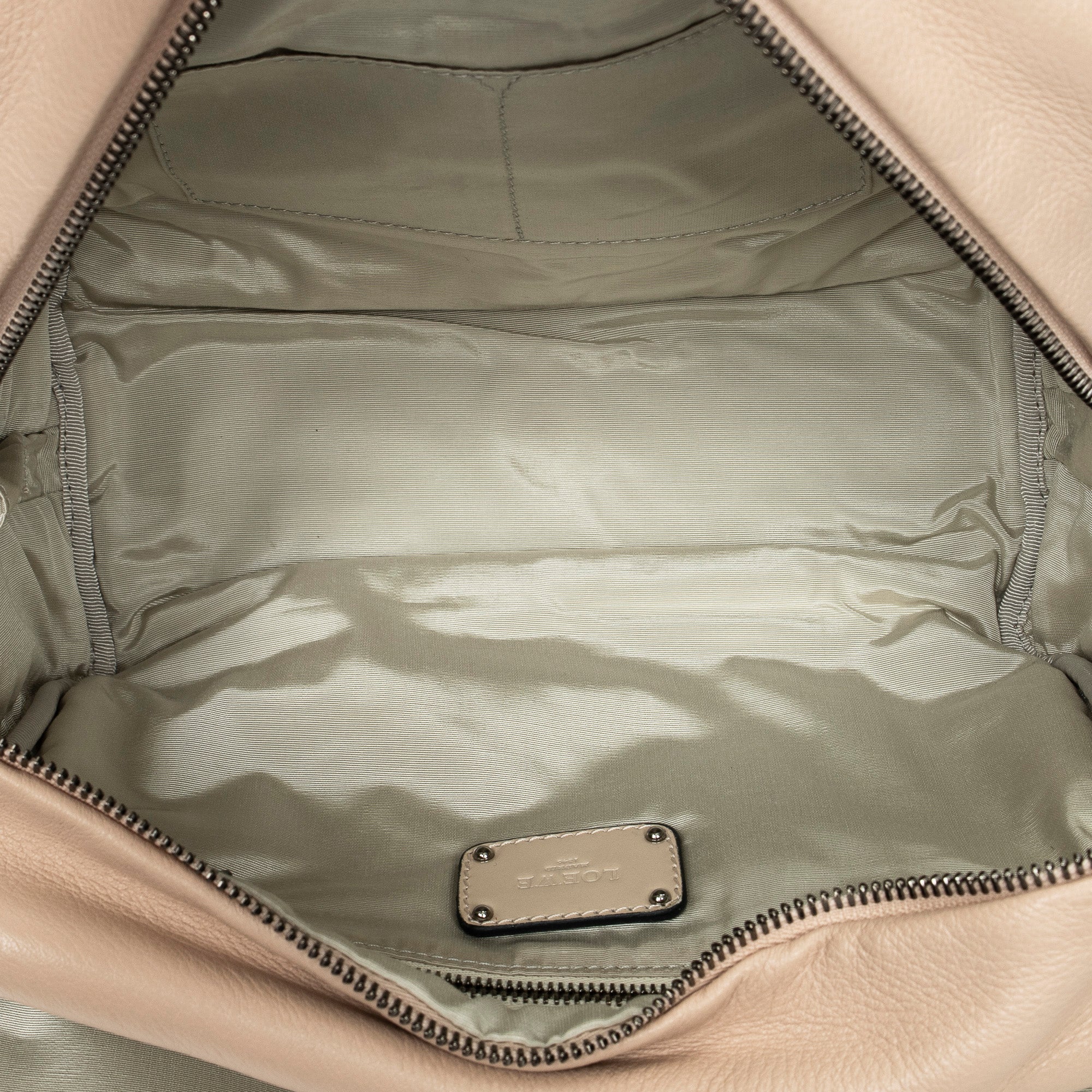 Shoulder Bag Lola 26 Light Pink Grained Calfskin Leather