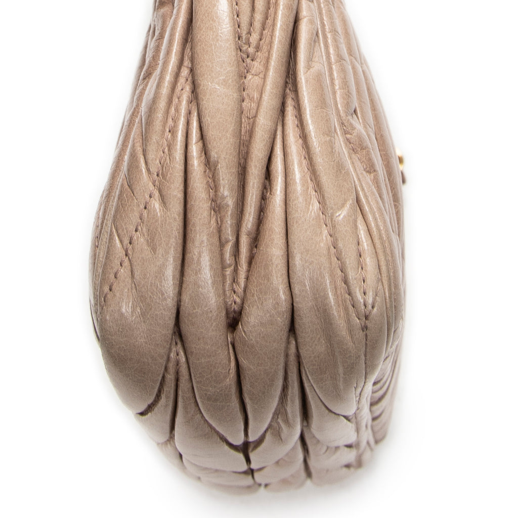 Shoulder Bag Charm Zip Pochette Light Pink Matelasse Lux Leather