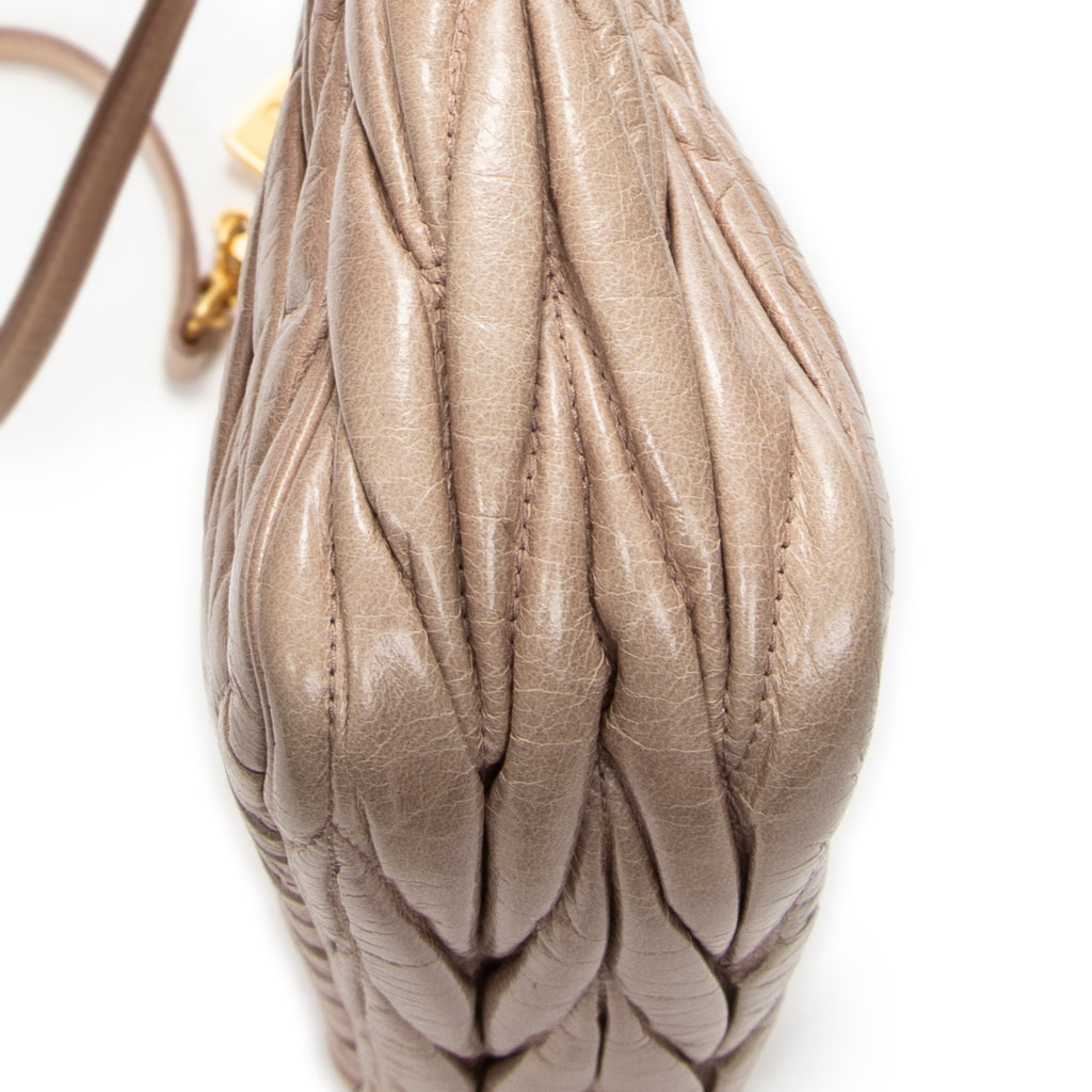 Shoulder Bag Charm Zip Pochette Light Pink Matelasse Lux Leather