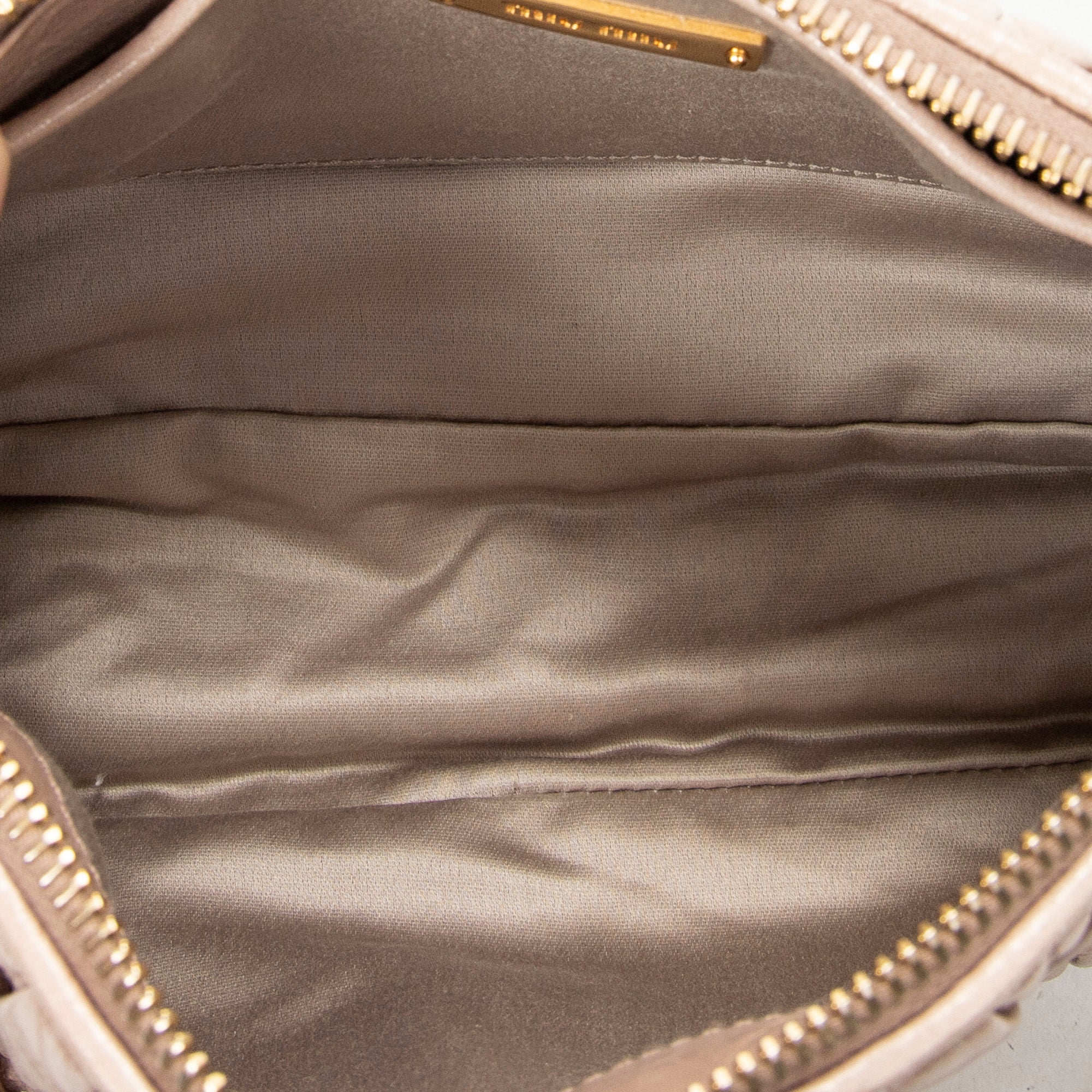 Shoulder Bag Charm Zip Pochette Light Pink Matelasse Lux Leather