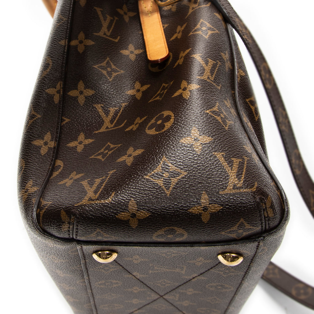 Shoulder Bag Montaigne MM Brown Monogram Canvas