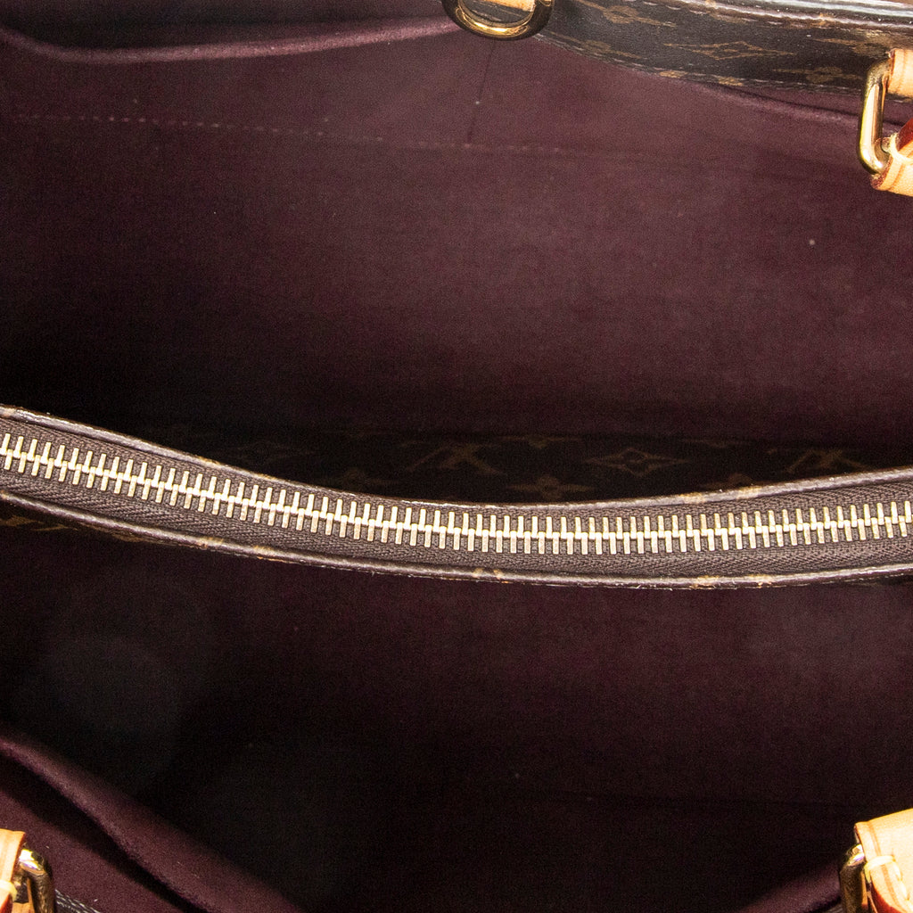 Shoulder Bag Montaigne MM Brown Monogram Canvas