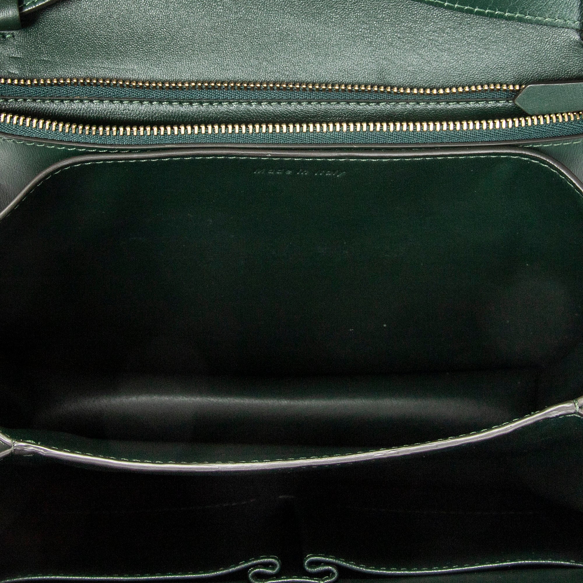 Shoulder Bag Medium Classic Box Crossbody Green Smooth Calfskin Leather