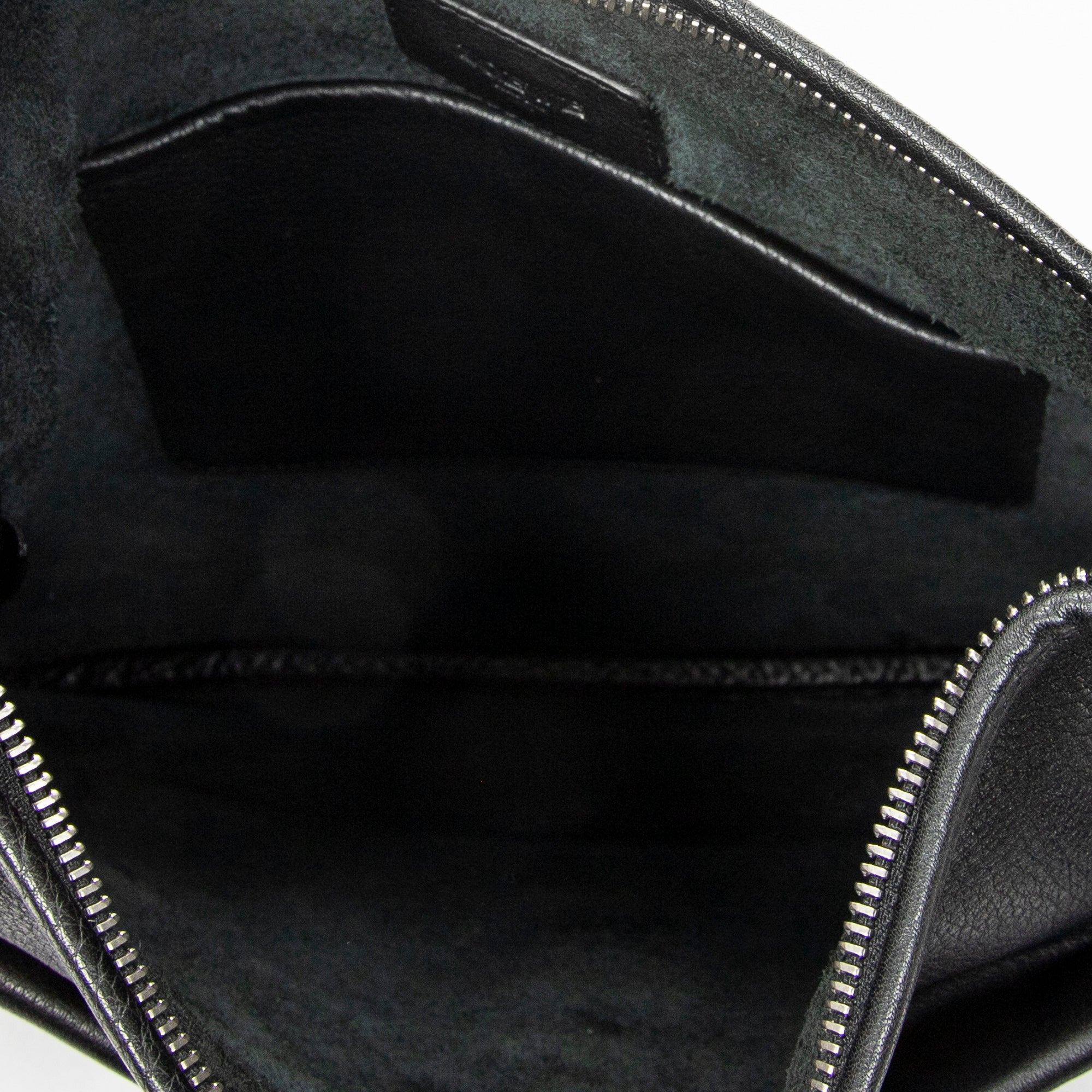 Shoulder Bag Anagram Front Pocket Messenger Black Grained Calfskin Leather