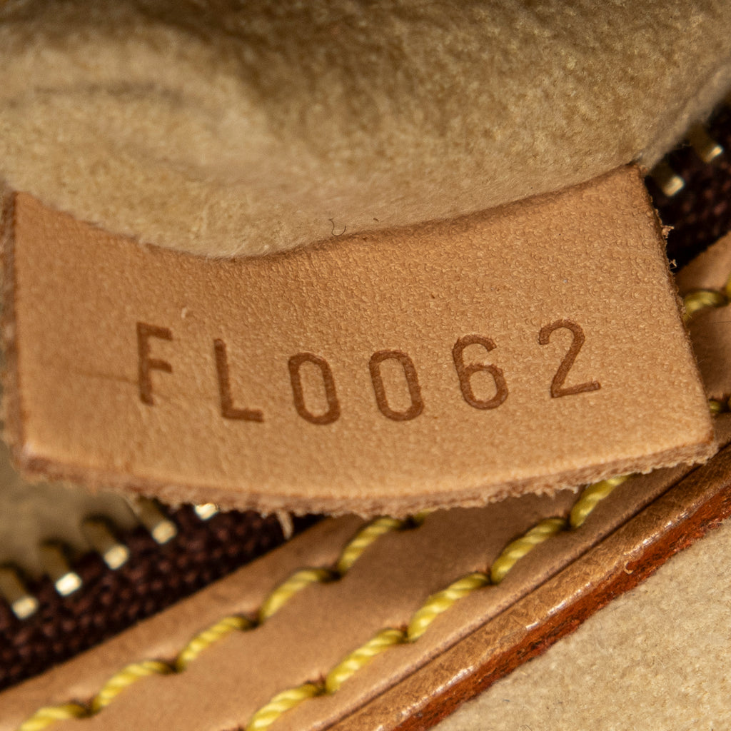 Shoulder Bag Looping MM Brown Monogram Canvas