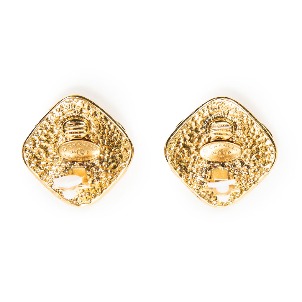 Earrings CC Diamond-shaped Clip On Earrings Gold Gold Plated