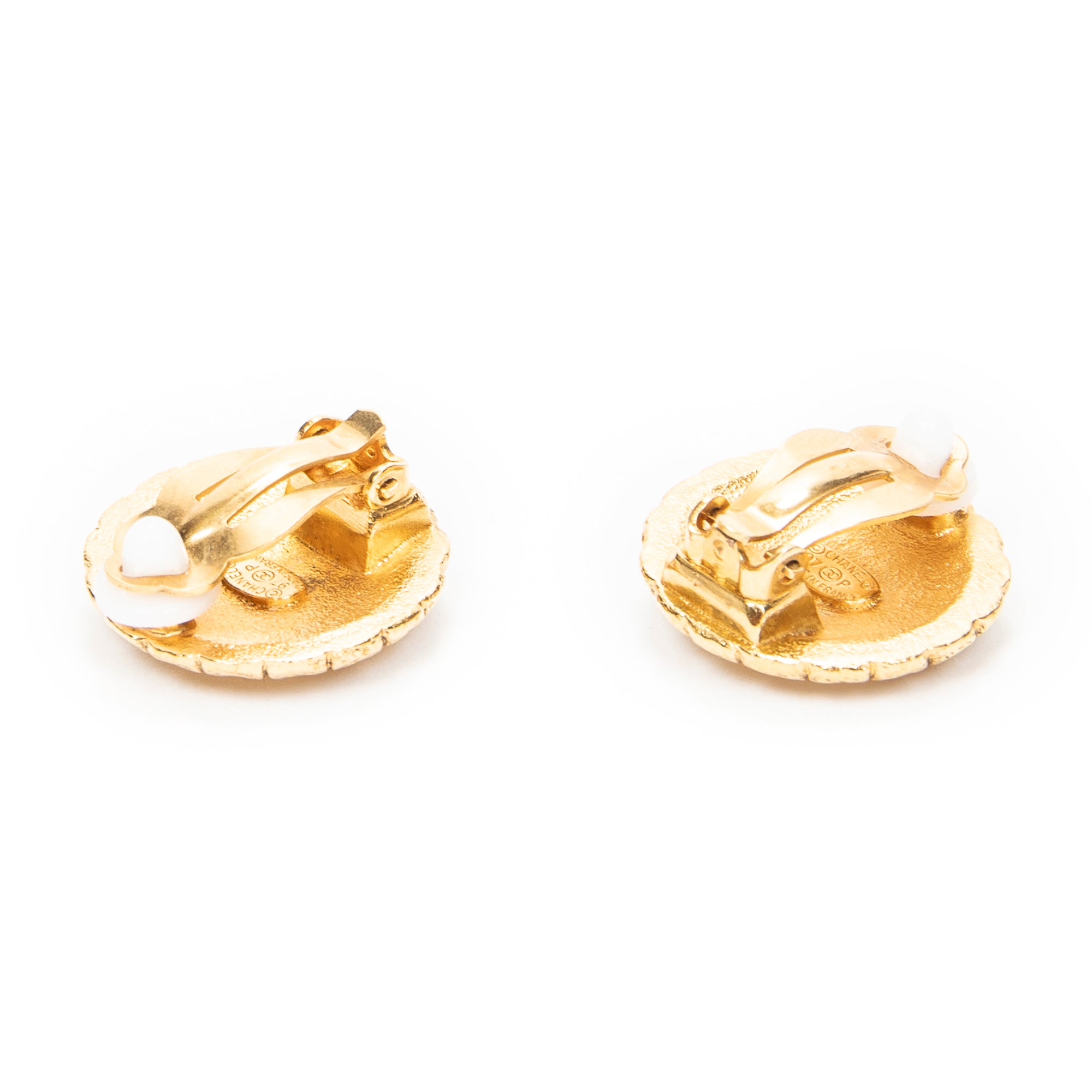 Earrings CC Round Clip On Earrings Gold Gold Plated