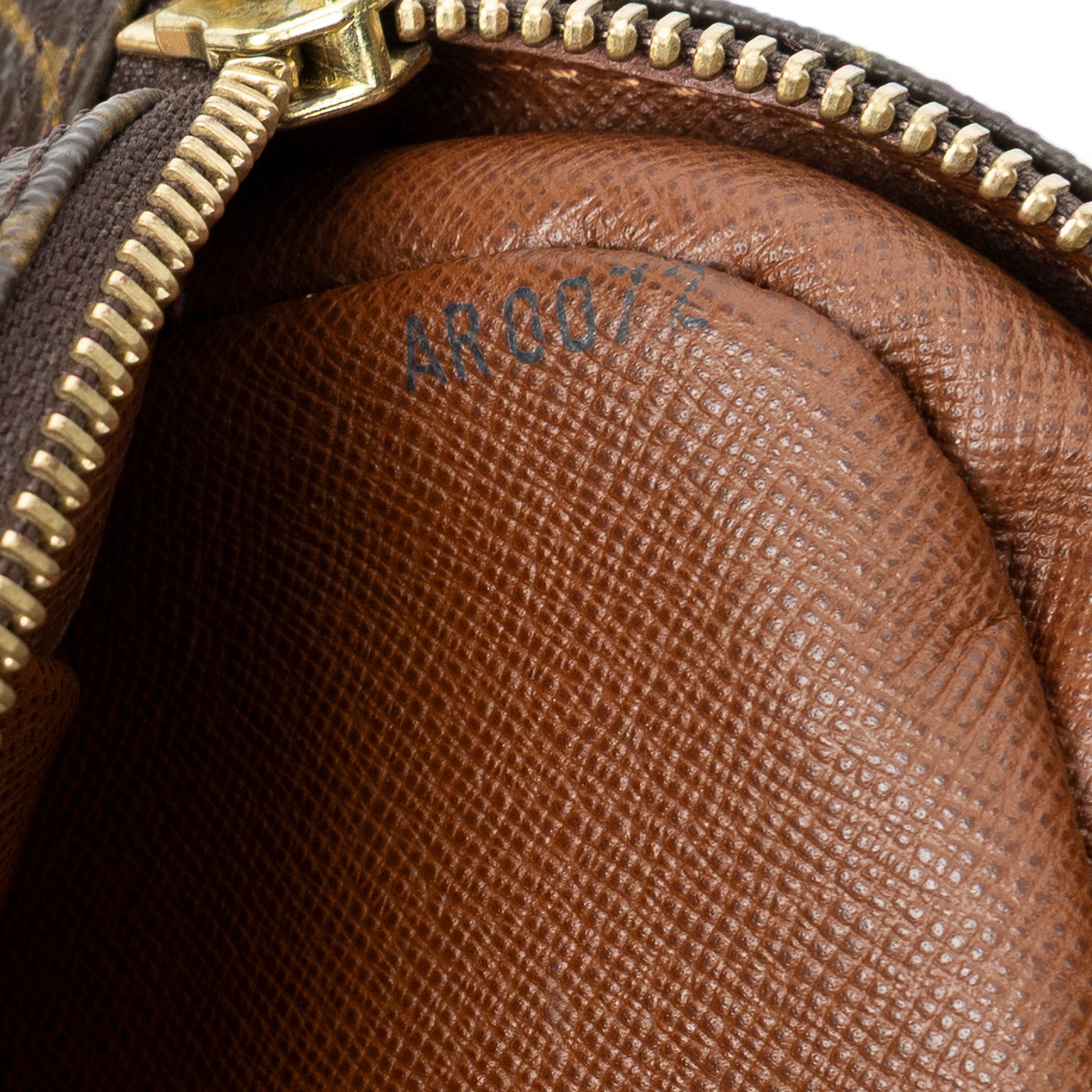 Shoulder Bag Nil Brown Monogram Canvas