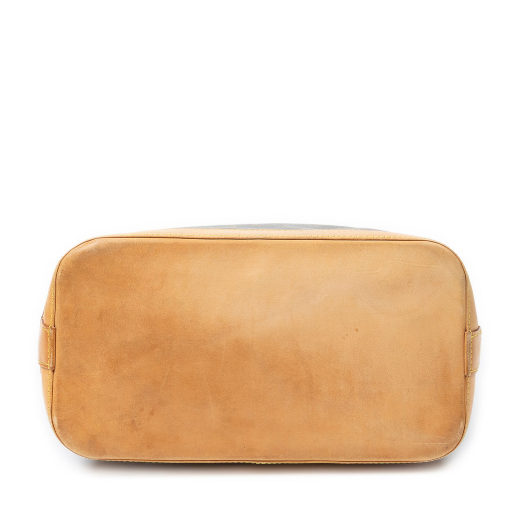 Shoulder Bag Lockit Vertical GM Brown Monogram Canvas