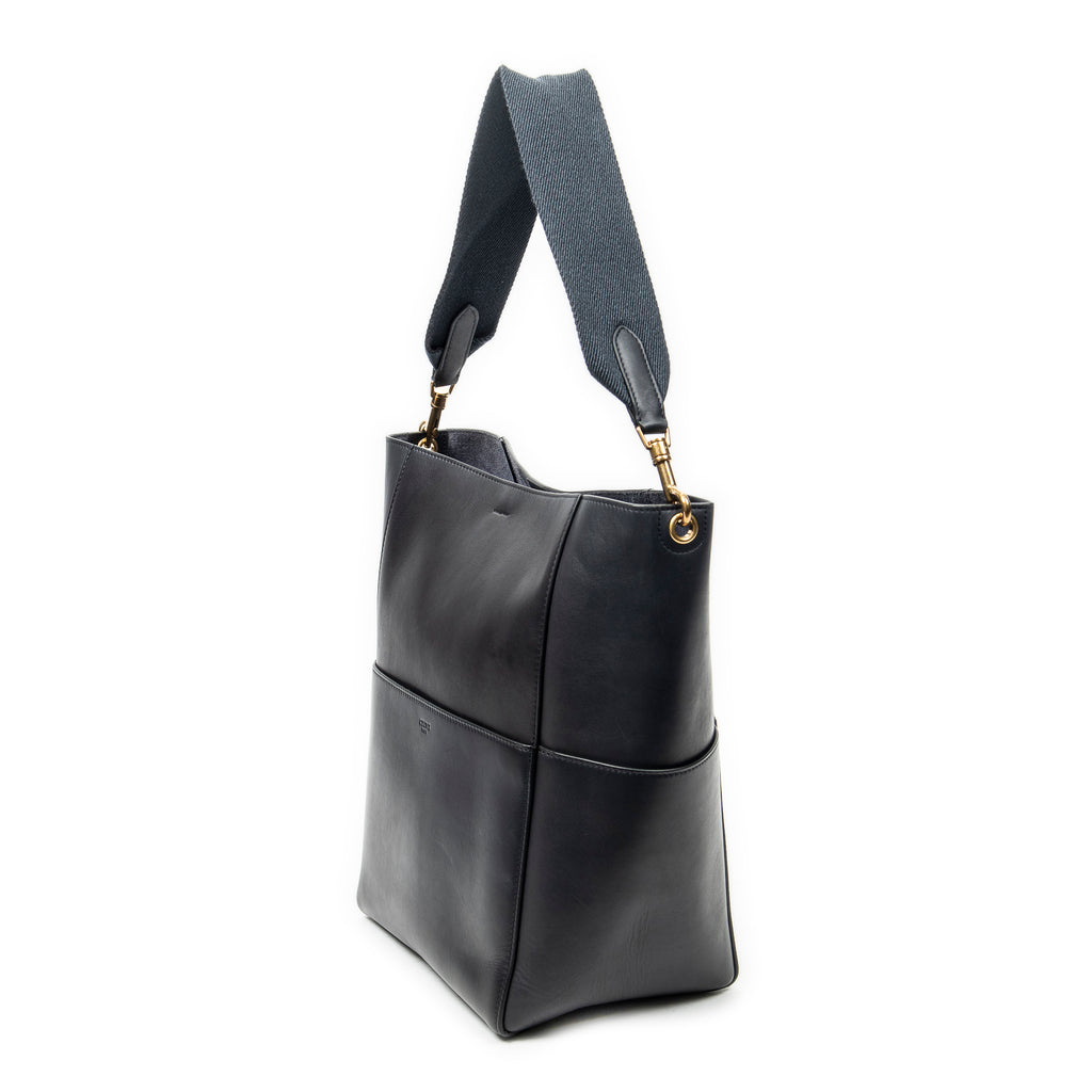 Shoulder Bag Medium Seau Sangle Navy Calfskin Leather