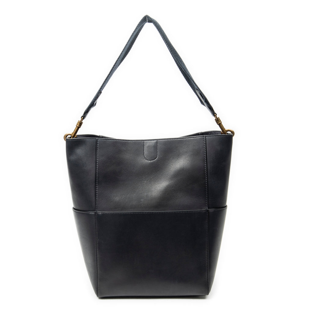Shoulder Bag Medium Seau Sangle Navy Calfskin Leather
