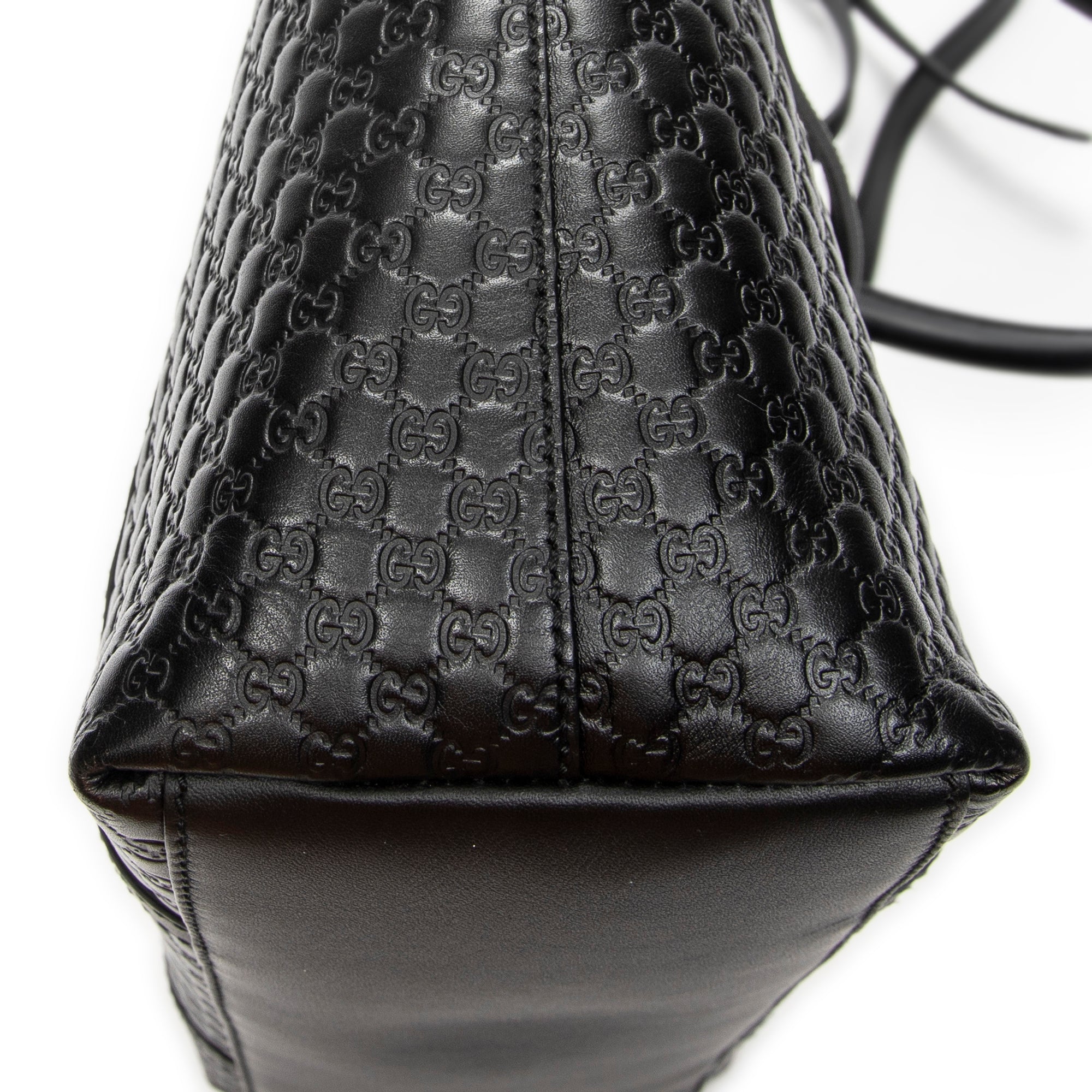 Shoulder Bag Convertible Satchel Black Microguccissima Leather