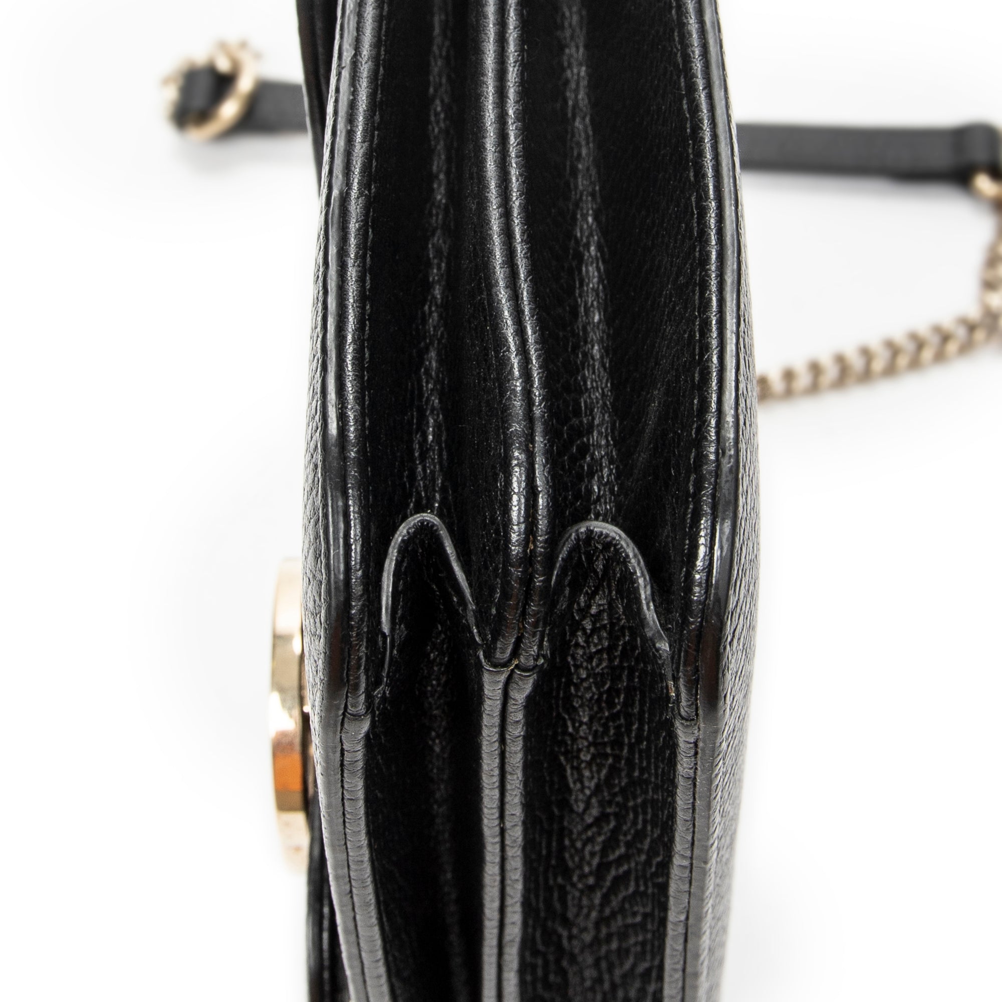 Shoulder Bag Medium Interlocking GG Chain Crossbody Black Grained Calfskin Leather