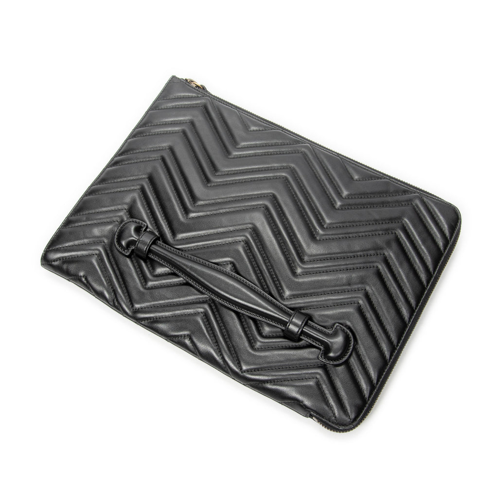 Handbag GG Marmont Zip Clutch Black Quilted Chevron Leather