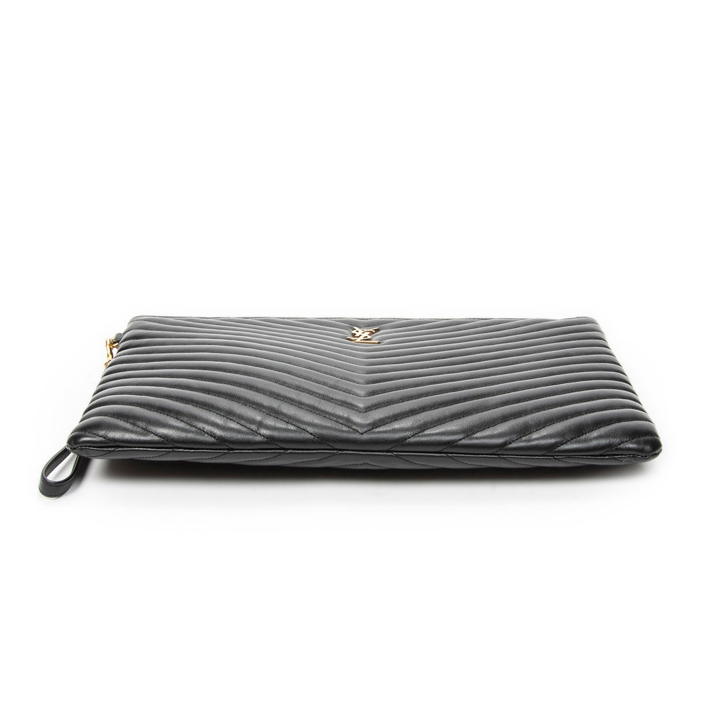 Clutch Cassandre Clutch Black Quilted Chevron Leather