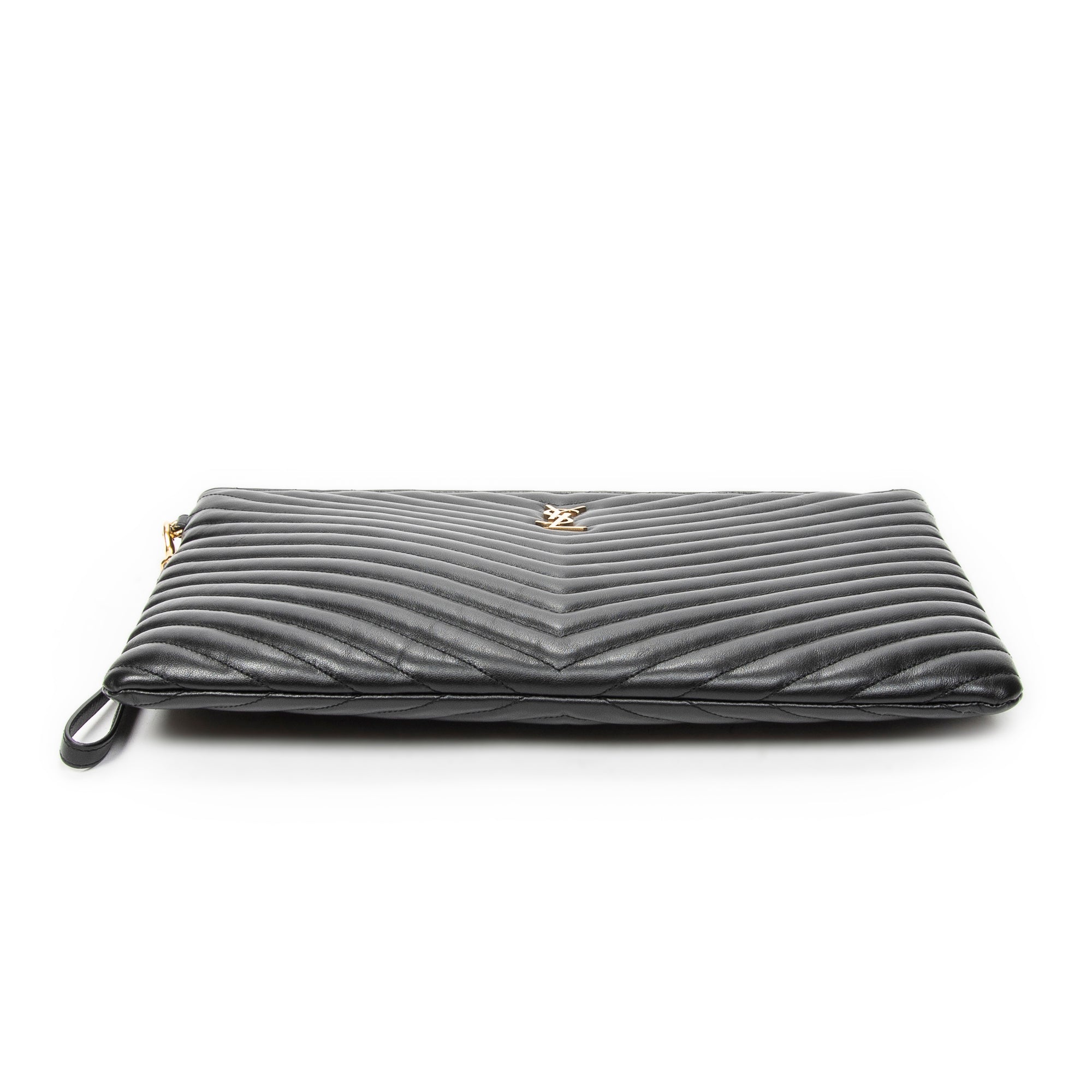 Clutch Cassandre Clutch Black Quilted Chevron Leather