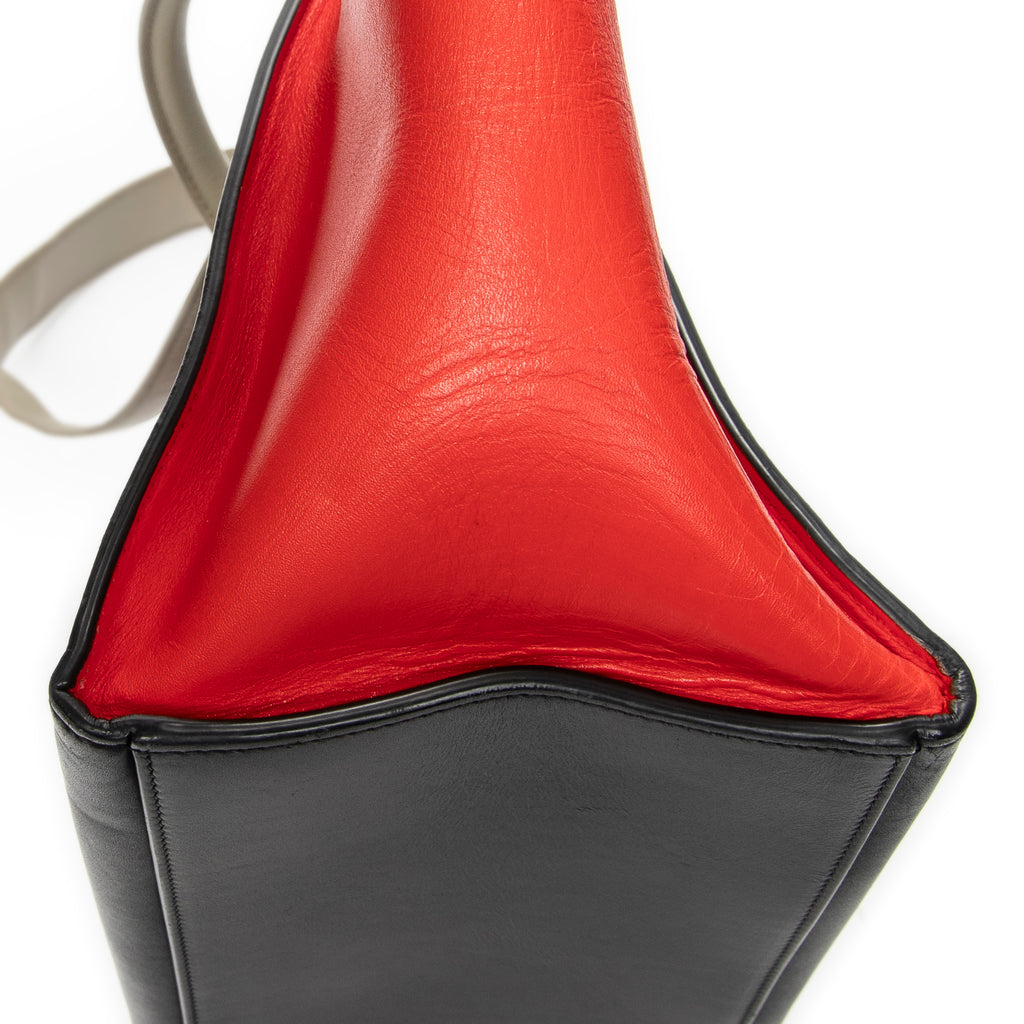 Shoulder Bag Small Trapeze Taupe Calfskin Leather