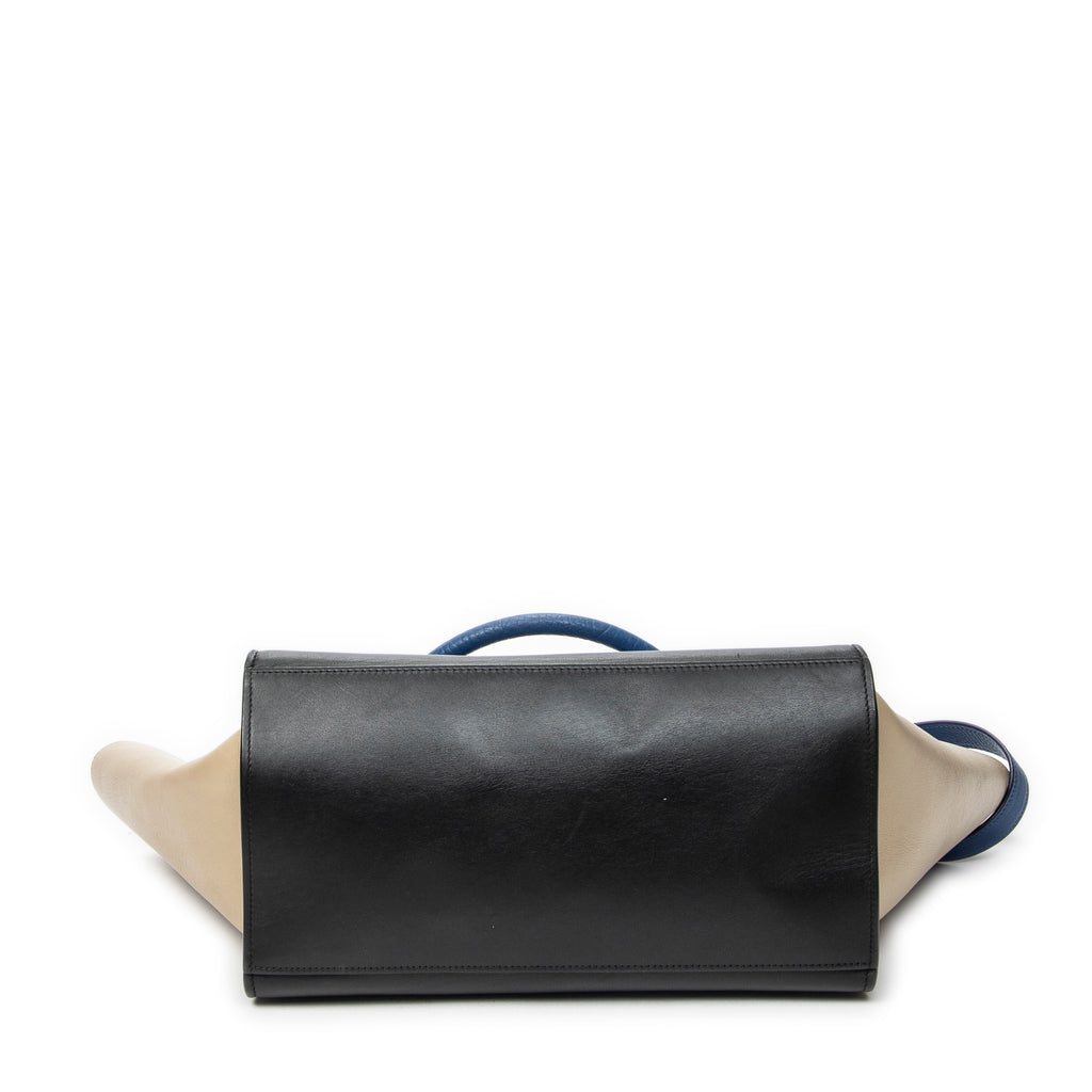 Shoulder Bag Medium Trapeze Blue Calfskin Leather