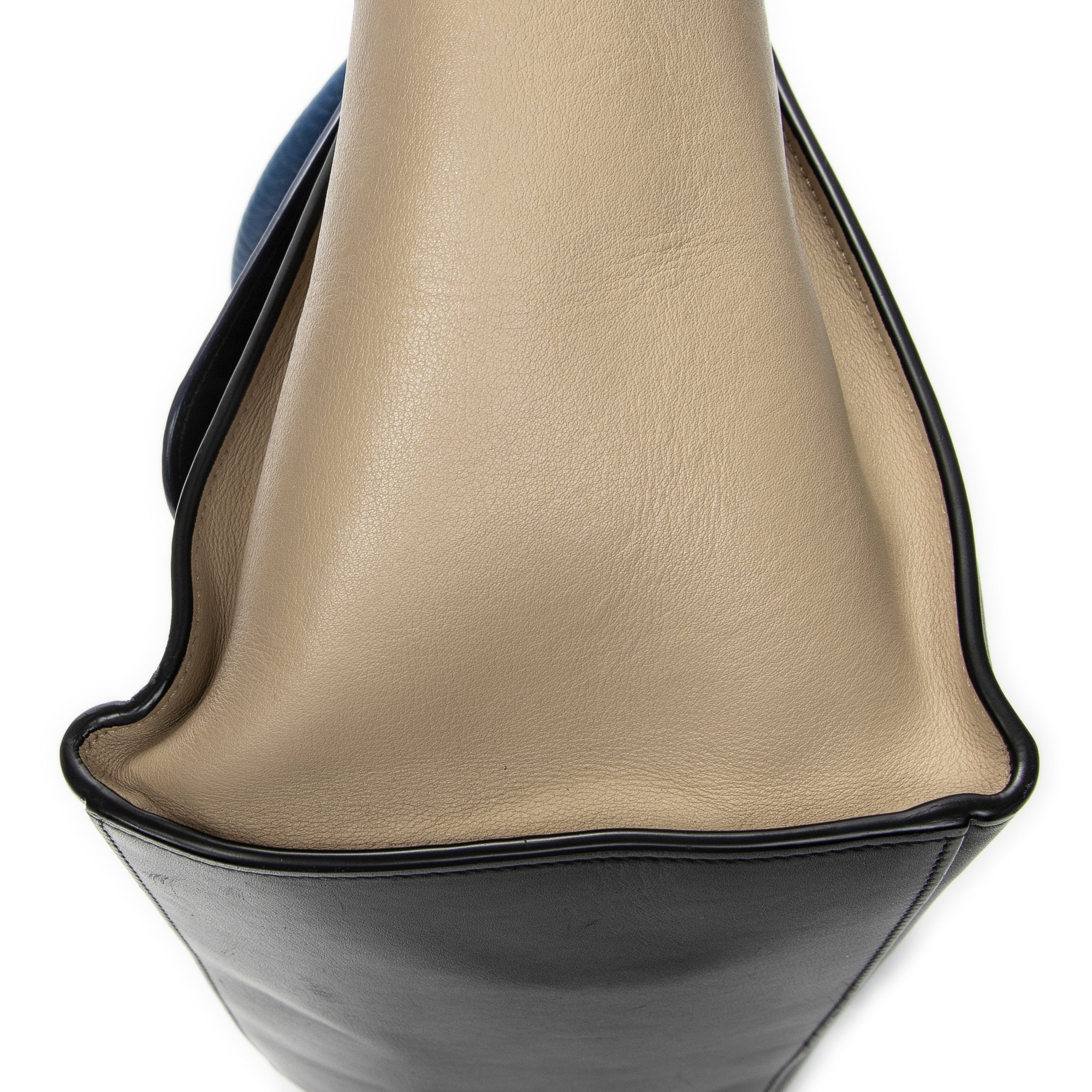 Shoulder Bag Medium Trapeze Blue Calfskin Leather