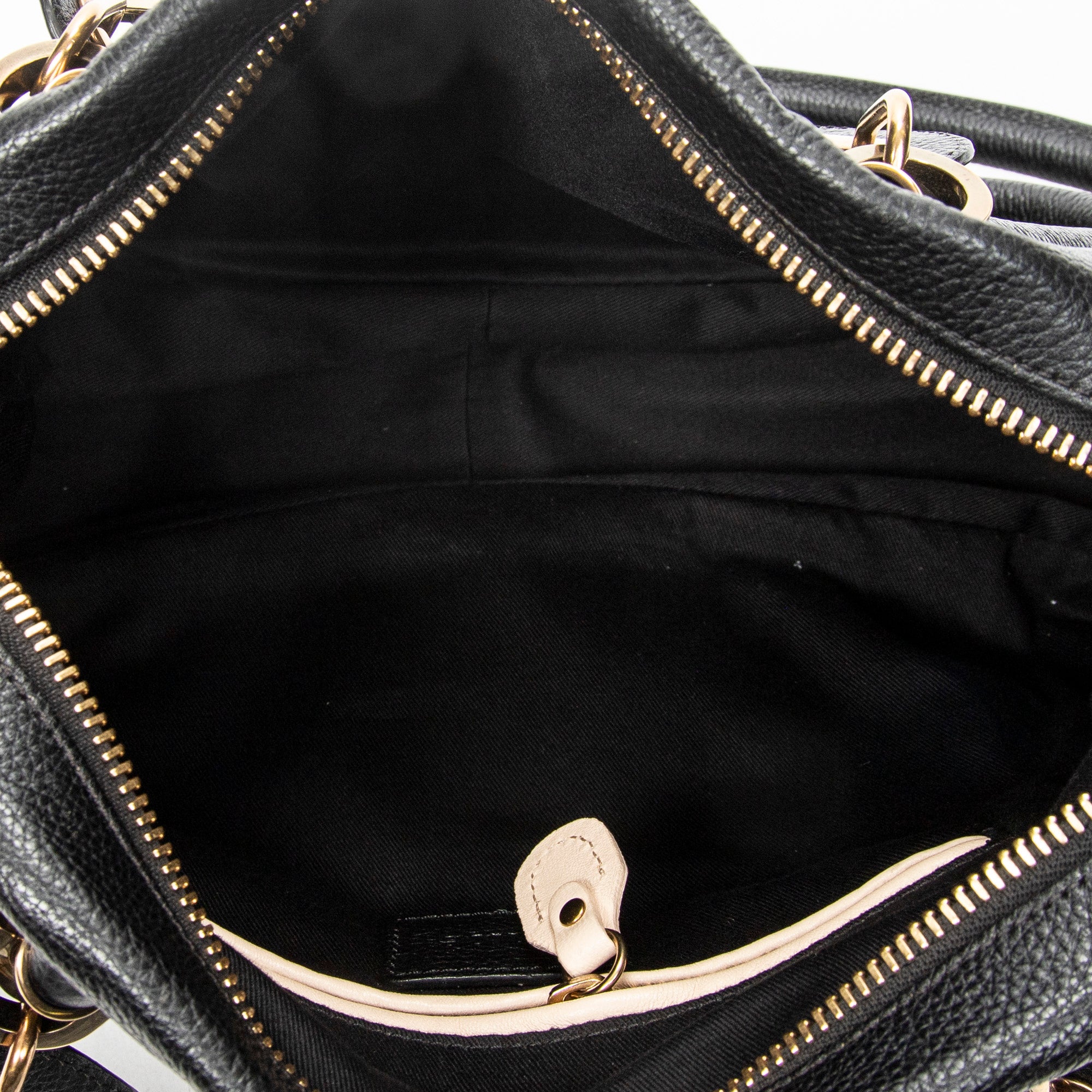 Shoulder Bag Medium Paraty Black Grained Calfskin Leather