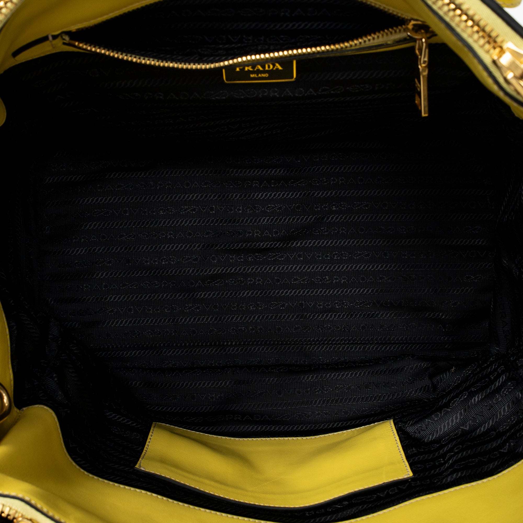 Shoulder Bag Twin Pocket Double Handle Tote Yellow Vitello Soft Leather