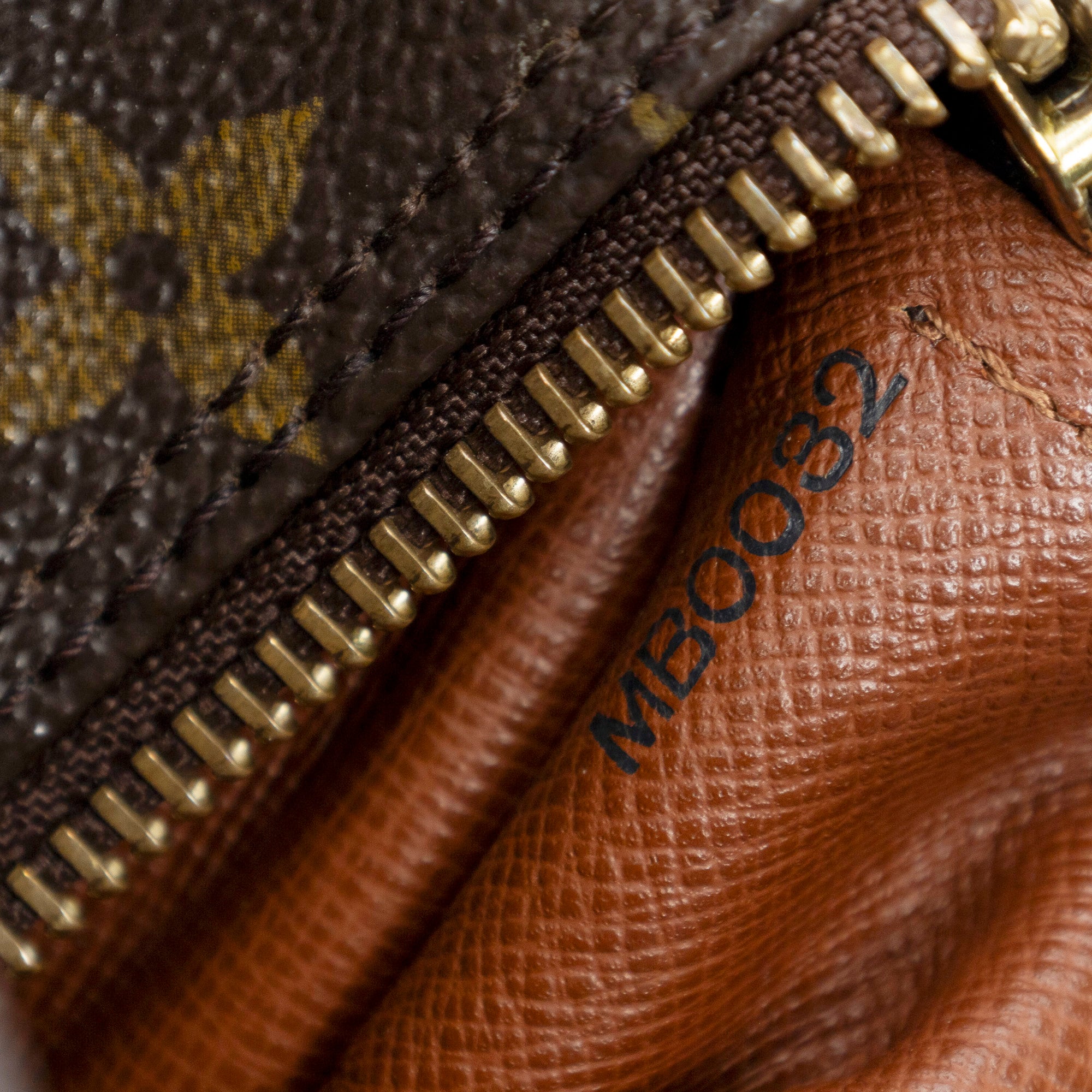 Sac Bandoulière Papillon 30 Toile Monogram Marron