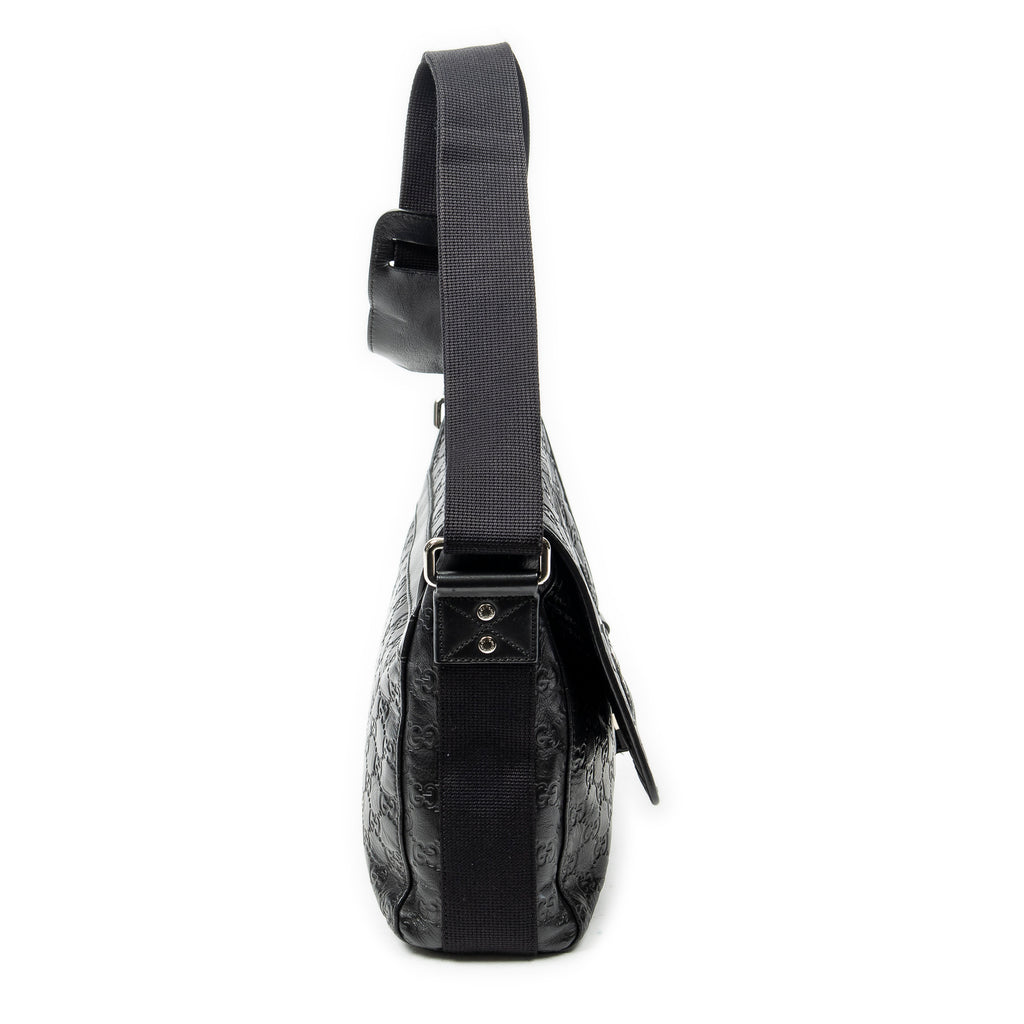 Shoulder Bag Web Medium Rubber Messenger Black Guccissima Leather