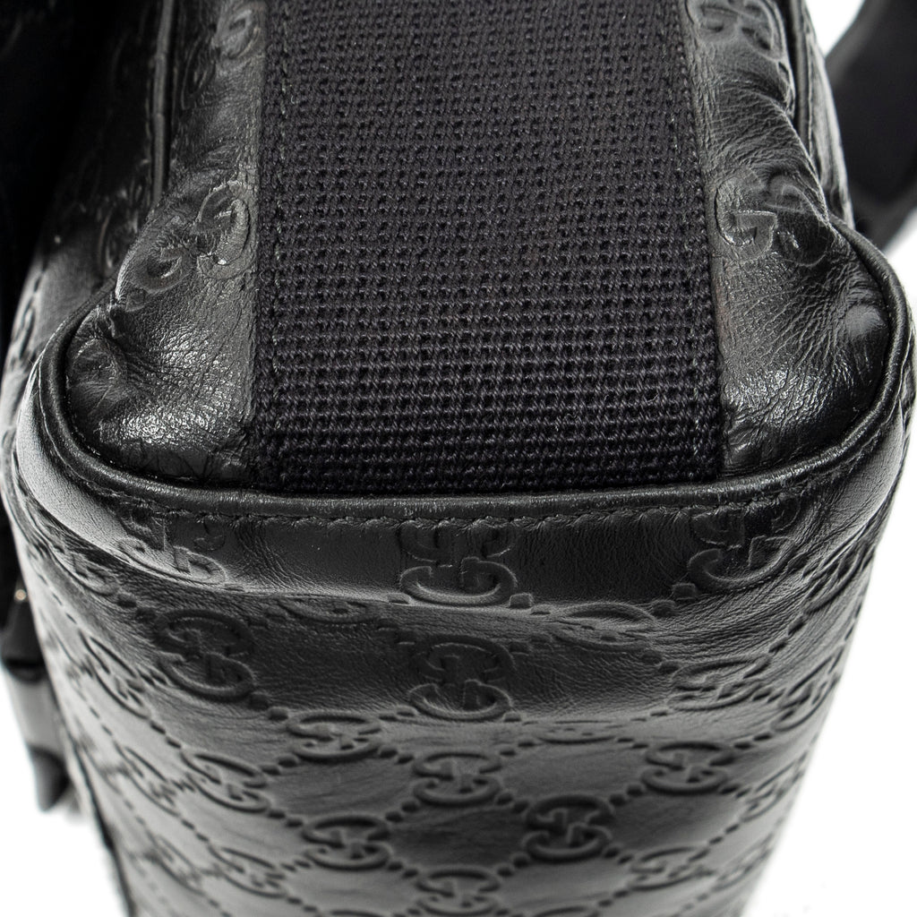 Shoulder Bag Web Medium Rubber Messenger Black Guccissima Leather