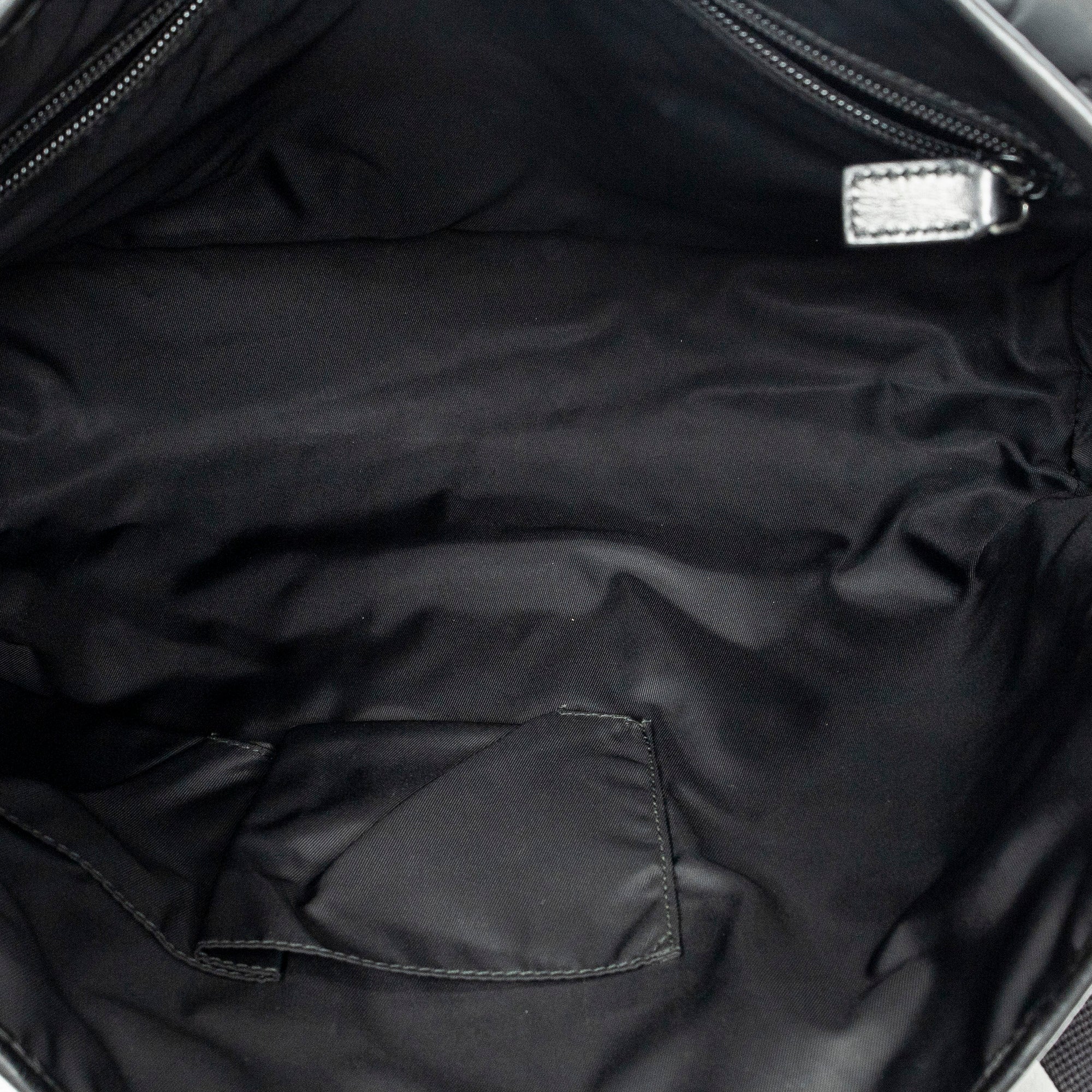 Shoulder Bag Web Medium Rubber Messenger Black Guccissima Leather