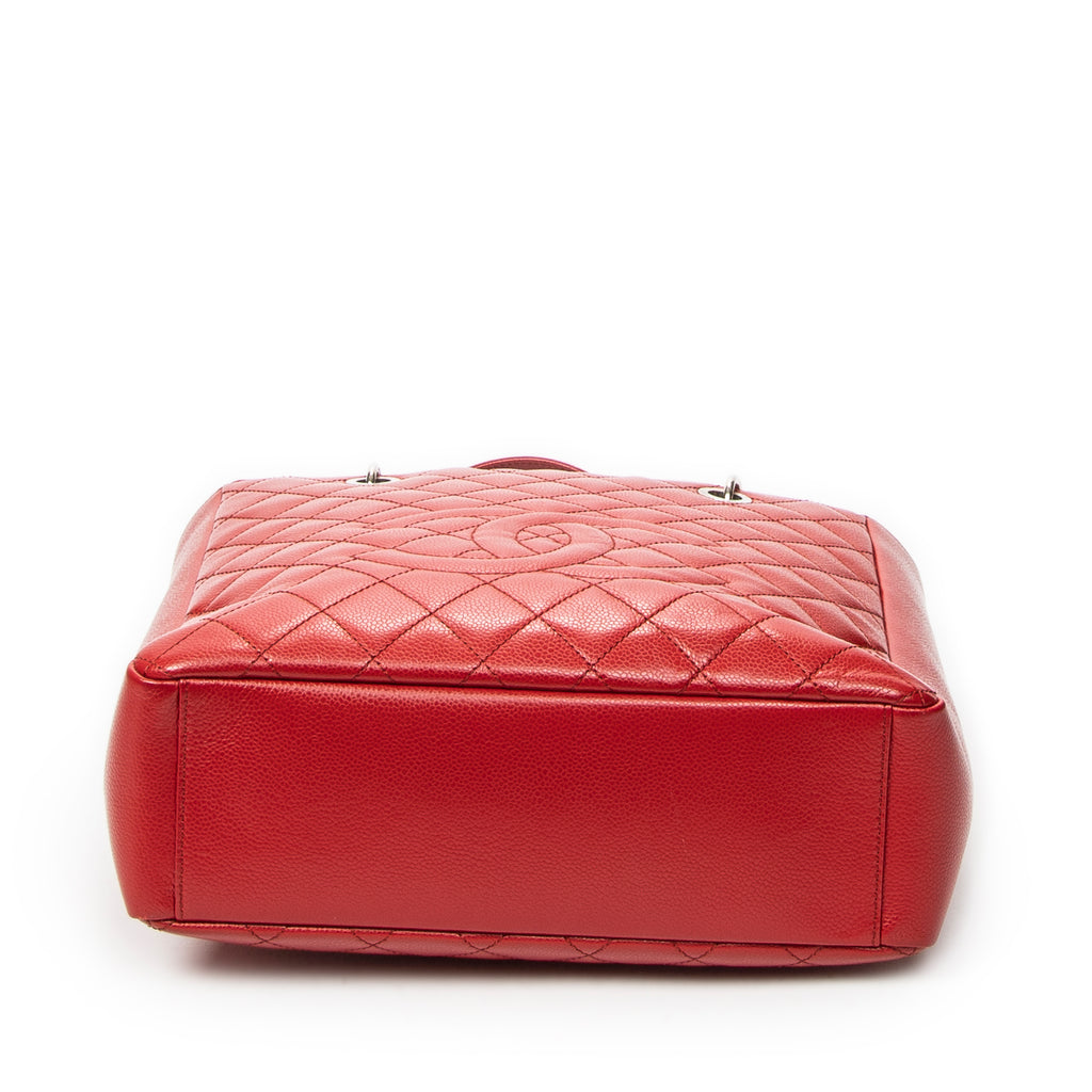 Shoulder Bag Grand Shopping Tote Red Quilted Caviar Leather