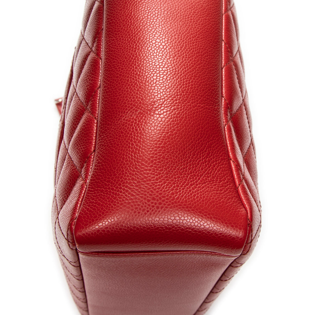 Shoulder Bag Grand Shopping Tote Red Quilted Caviar Leather