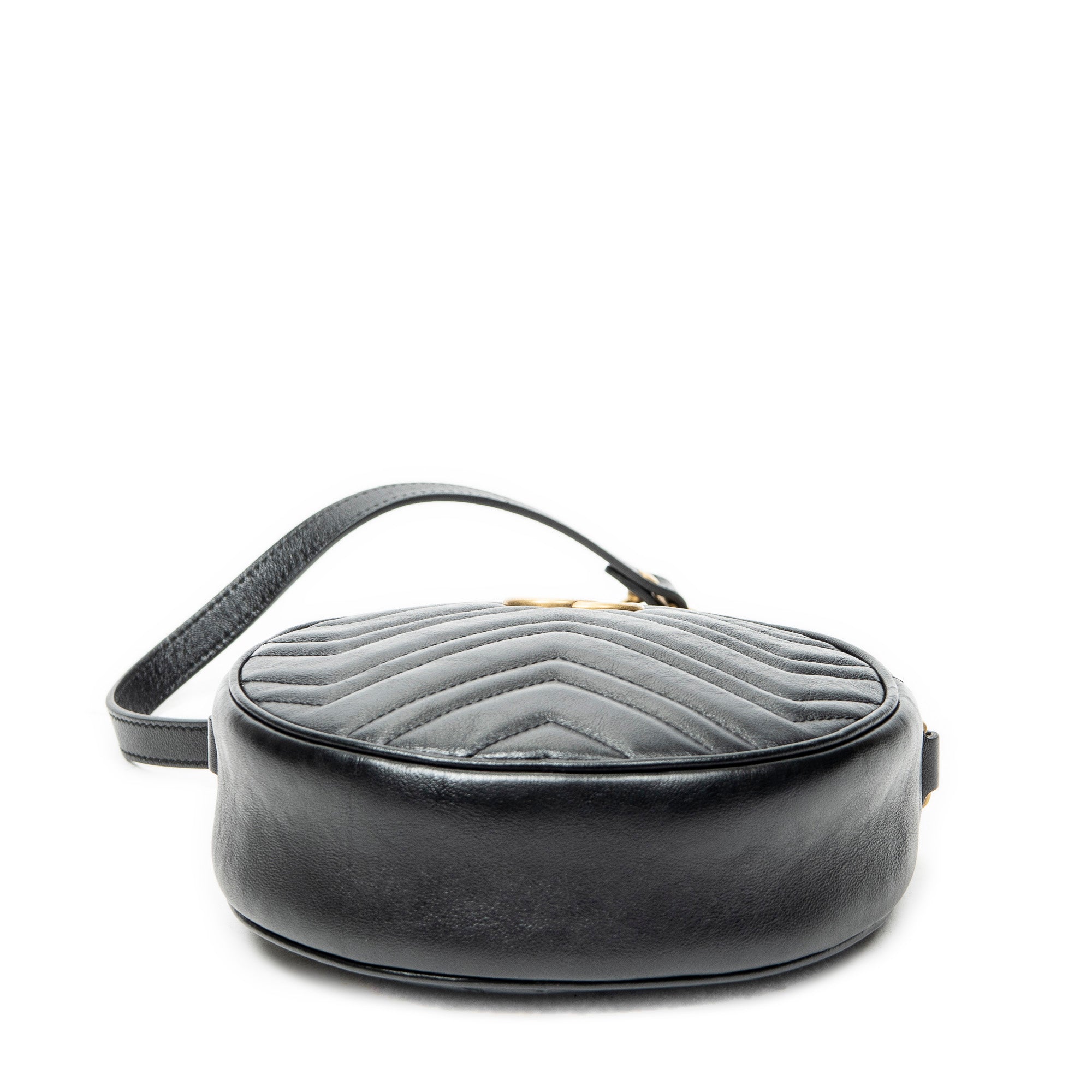 Shoulder Bag GG Marmont Chain Round Crossbody Black Quilted Chevron Leather