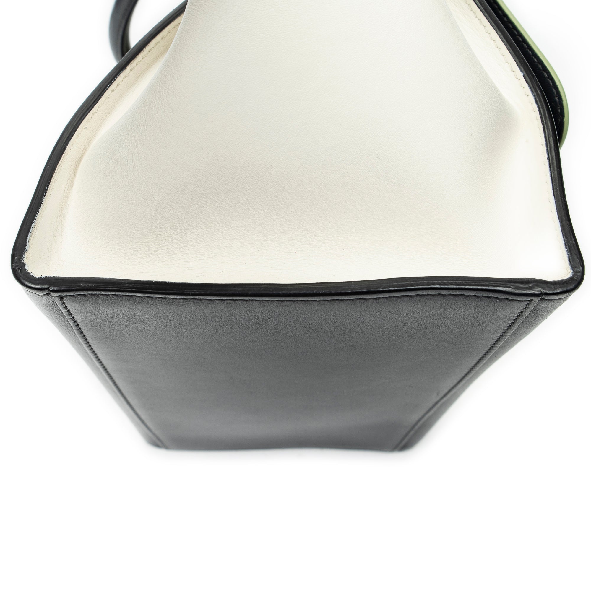 Shoulder Bag Medium Tricolor Trapeze Grey Calfskin Leather