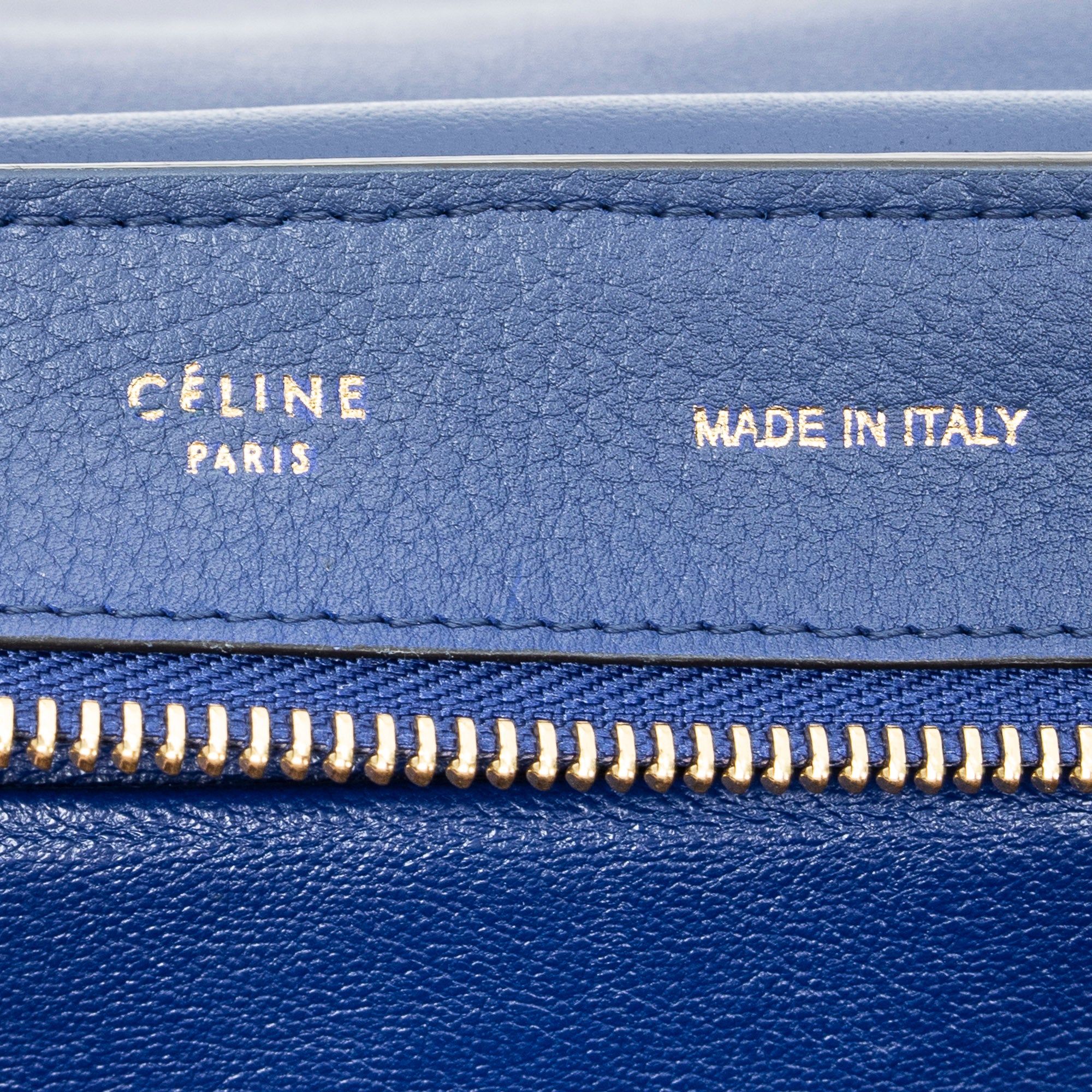 Shoulder Bag Medium Trapeze Blue Grained Calfskin Leather