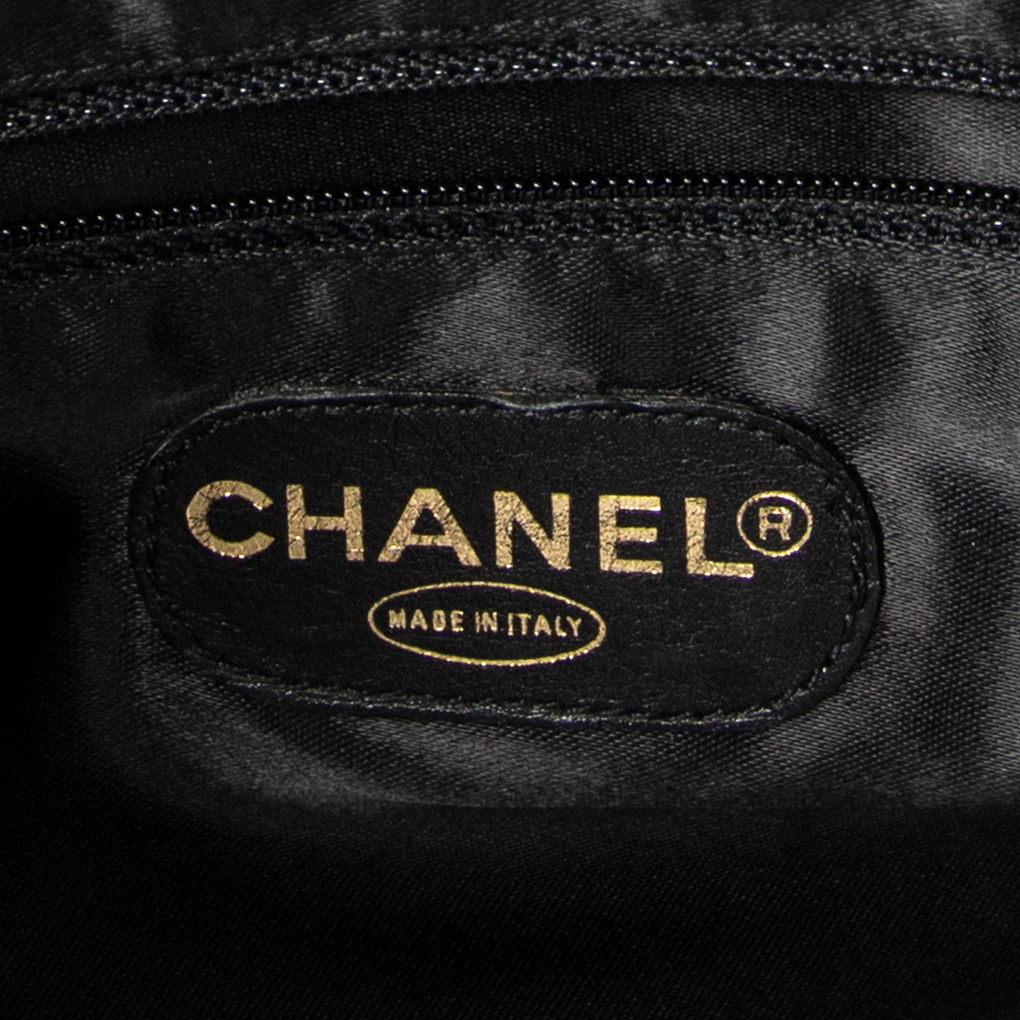 Shoulder Bag Large CC Chain Dome Tote Black Caviar Leather