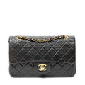 Shoulder Bag Classic Double Flap 23 Black Quilted Lambskin Leather