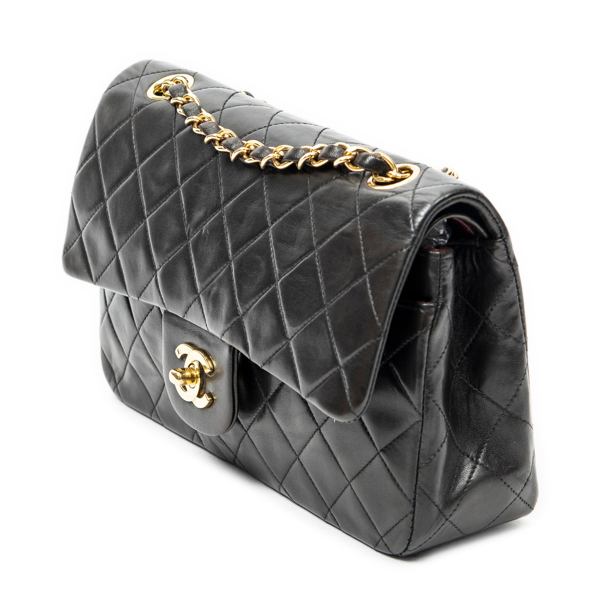 Shoulder Bag Classic Double Flap 23 Black Quilted Lambskin Leather