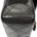 Shoulder Bag Classic Double Flap 23 Black Quilted Lambskin Leather