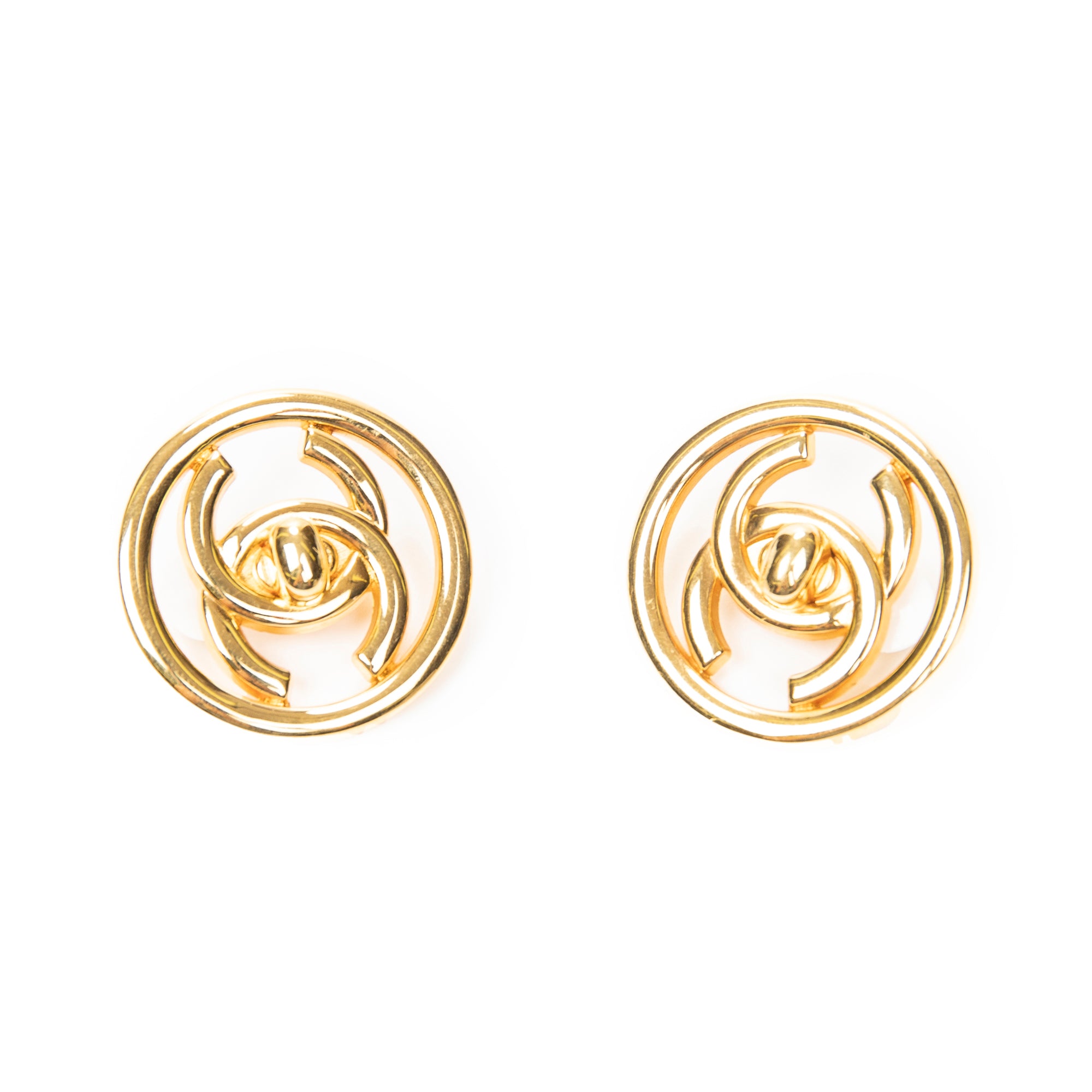 Earrings CC Turn Lock Round Clip On Earrings Gold Gold Plated