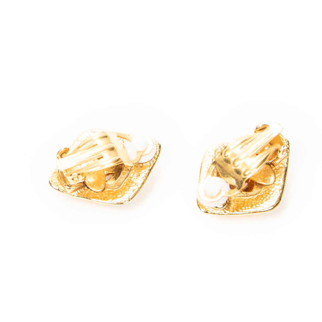 Earrings CC Diamond-shaped Clip On Earrings Gold Gold Plated
